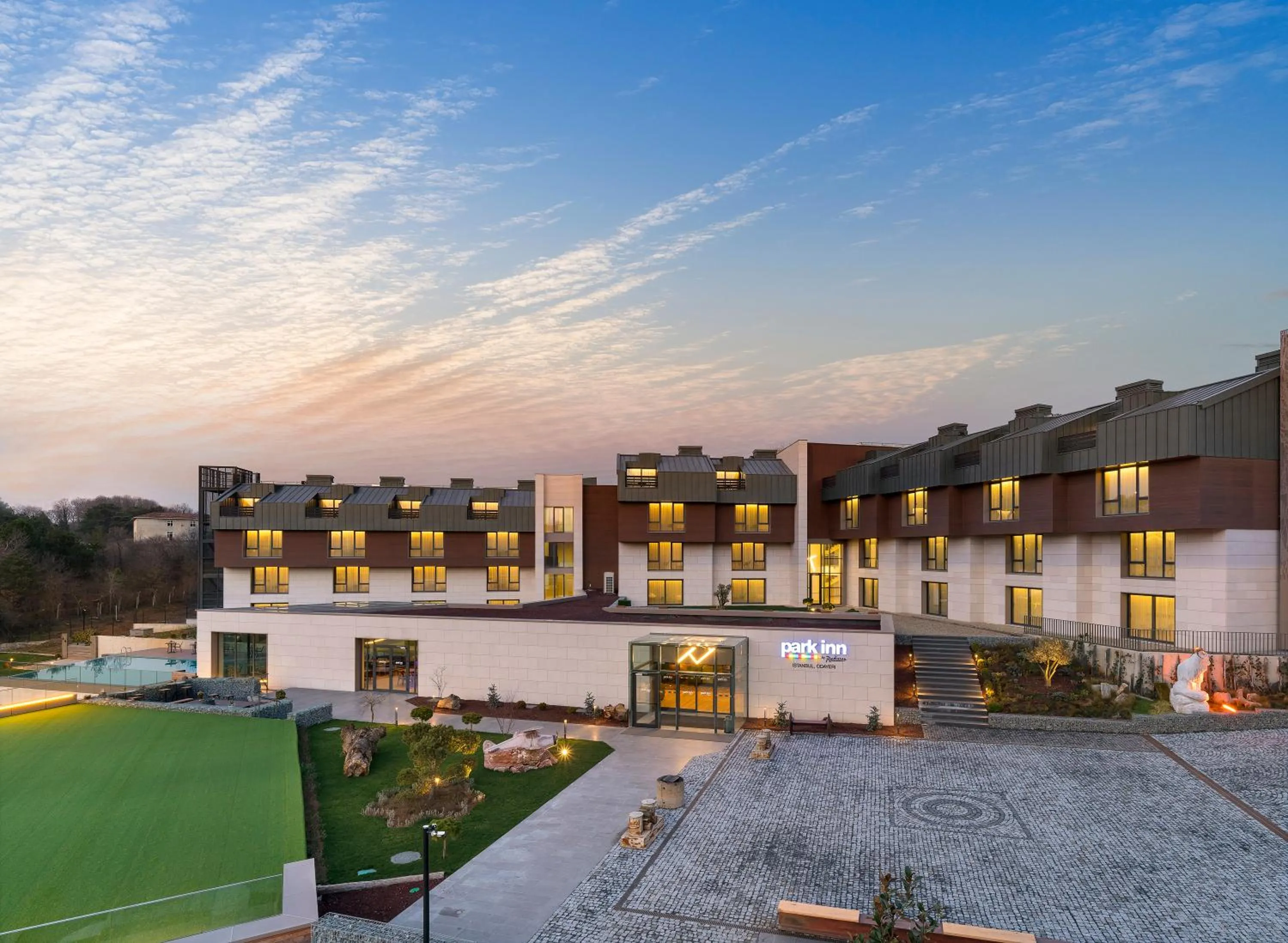Facade/entrance in Park Inn by Radisson Istanbul Airport Odayeri