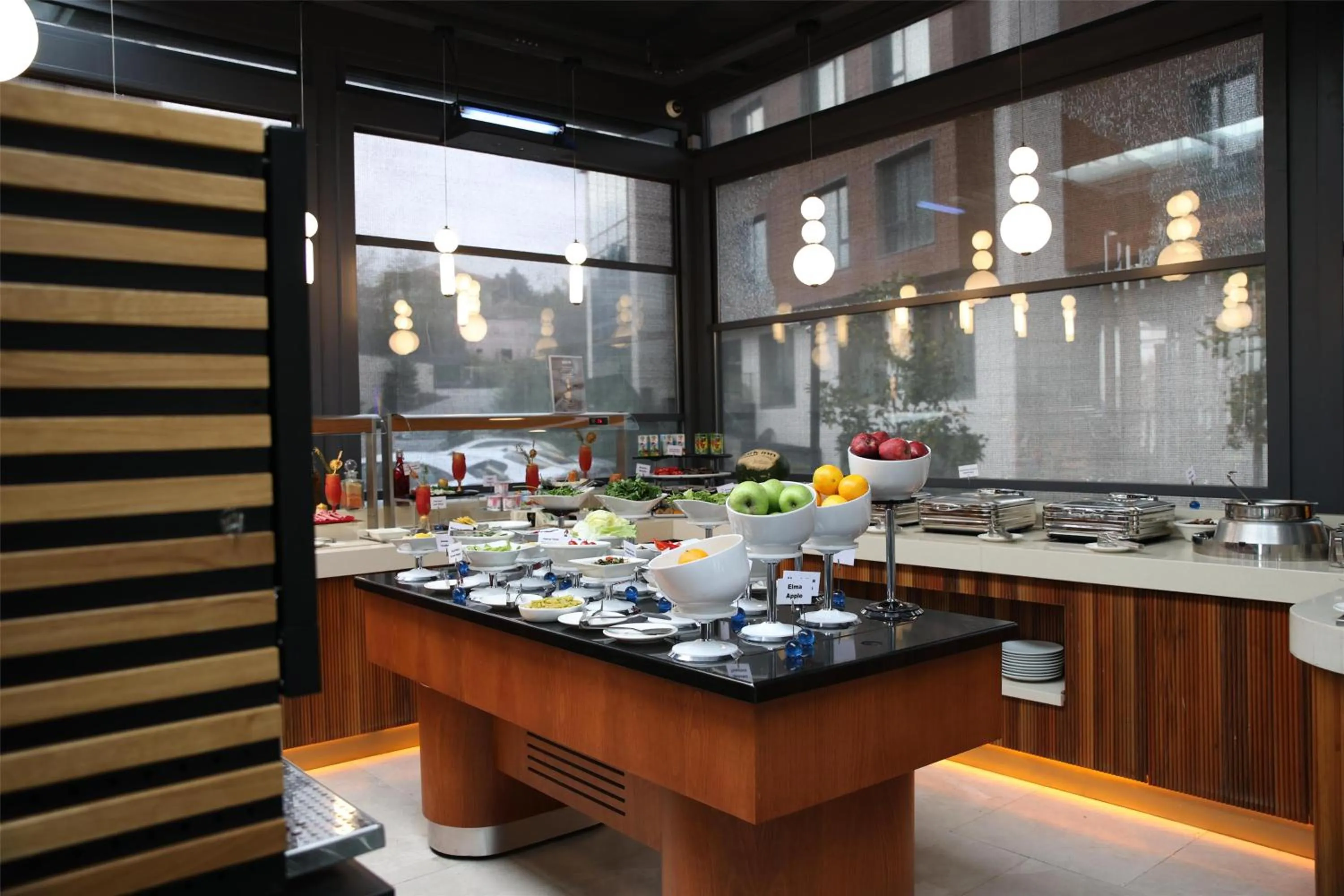 Breakfast in Park Inn by Radisson Istanbul Airport Odayeri