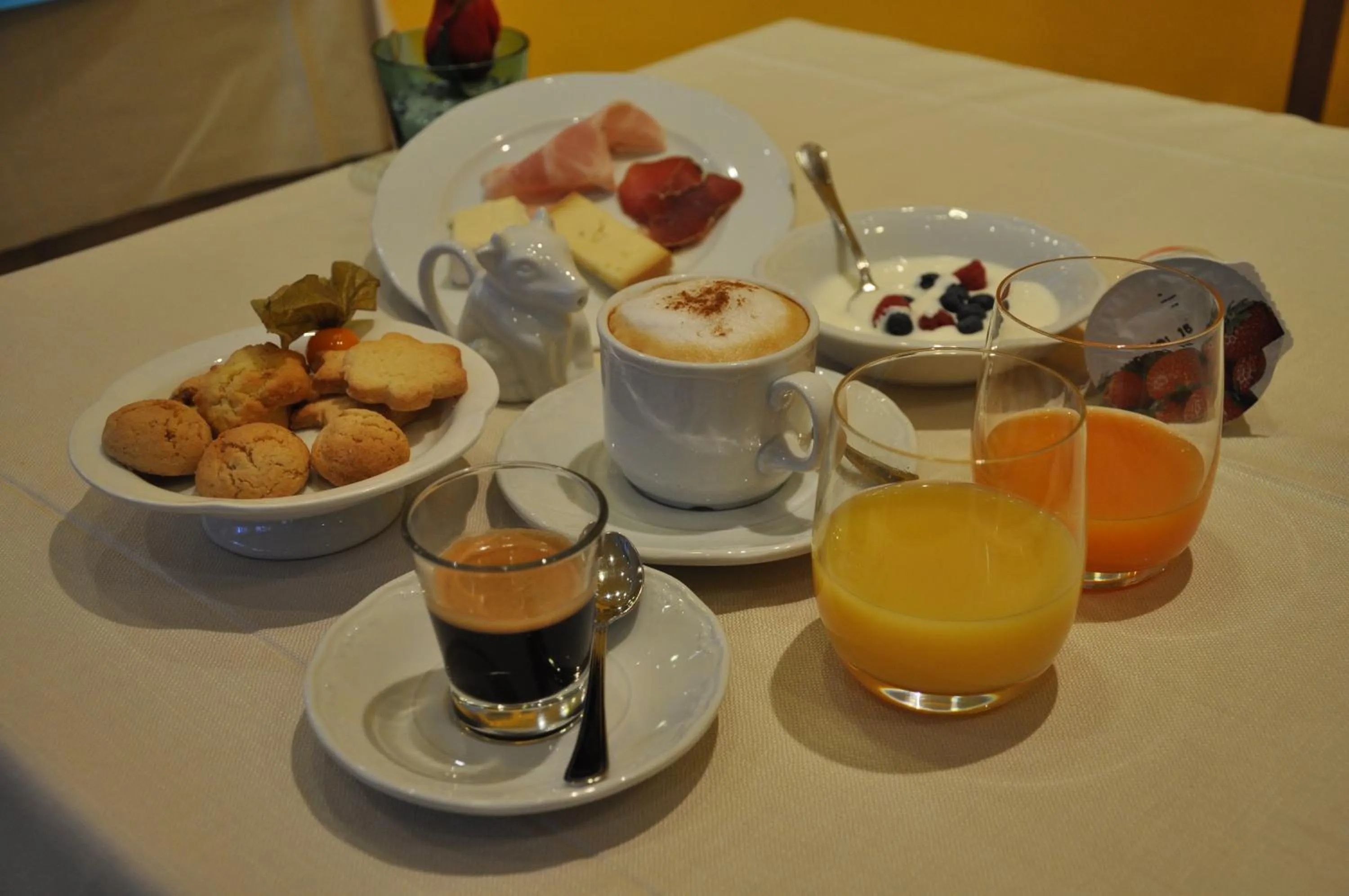 Buffet breakfast in Hotel Saint Pierre