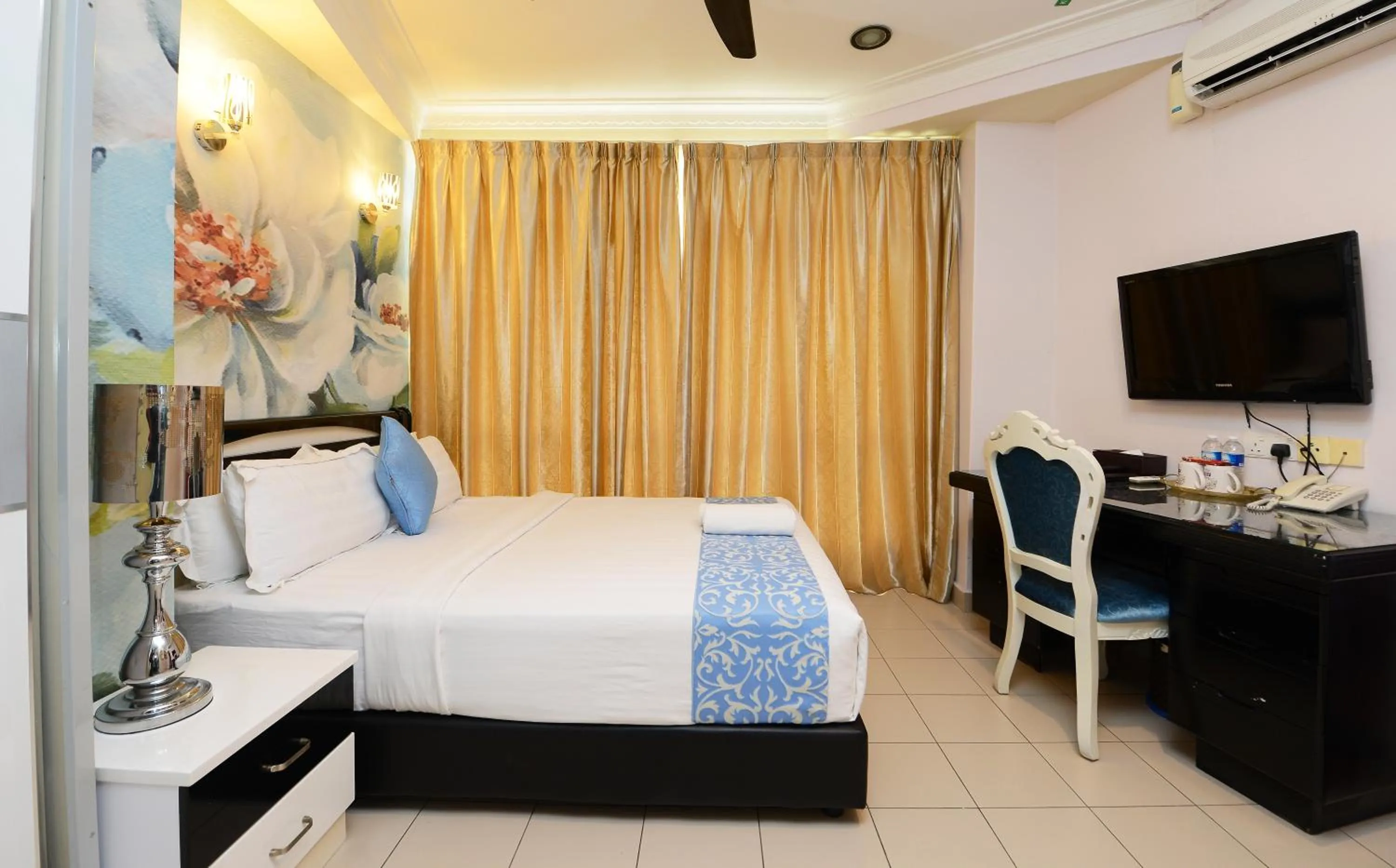 Photo of the whole room, Room Photo in Hotel de Art @ Section 7 Shah Alam