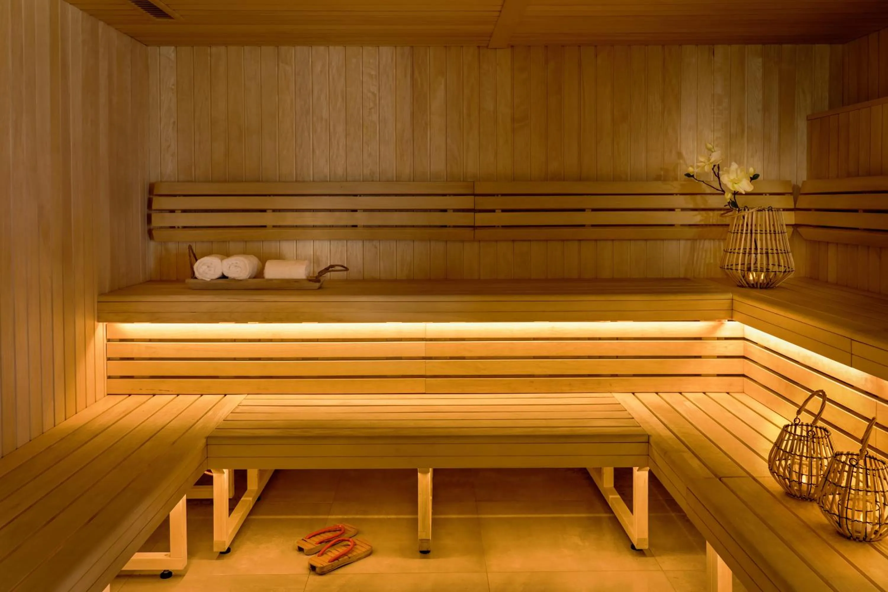 Restaurant/places to eat in Hôtel Valdys Thalasso & Spa - Beau rivage