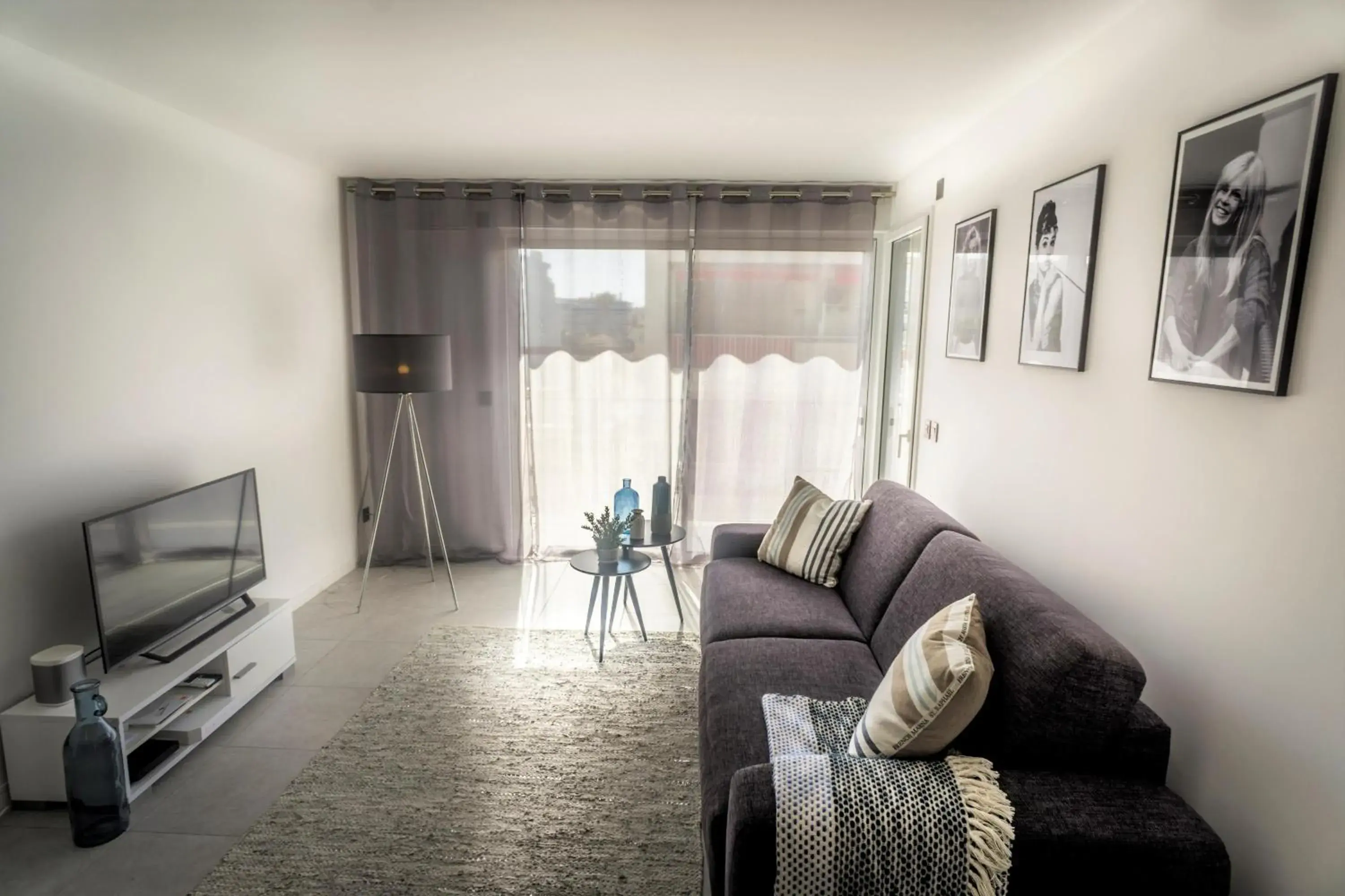 Modern 1-Bed Apt near Croisette Palais - 1903 Modern 1-Bed Apt near Croisette Palais - 1903