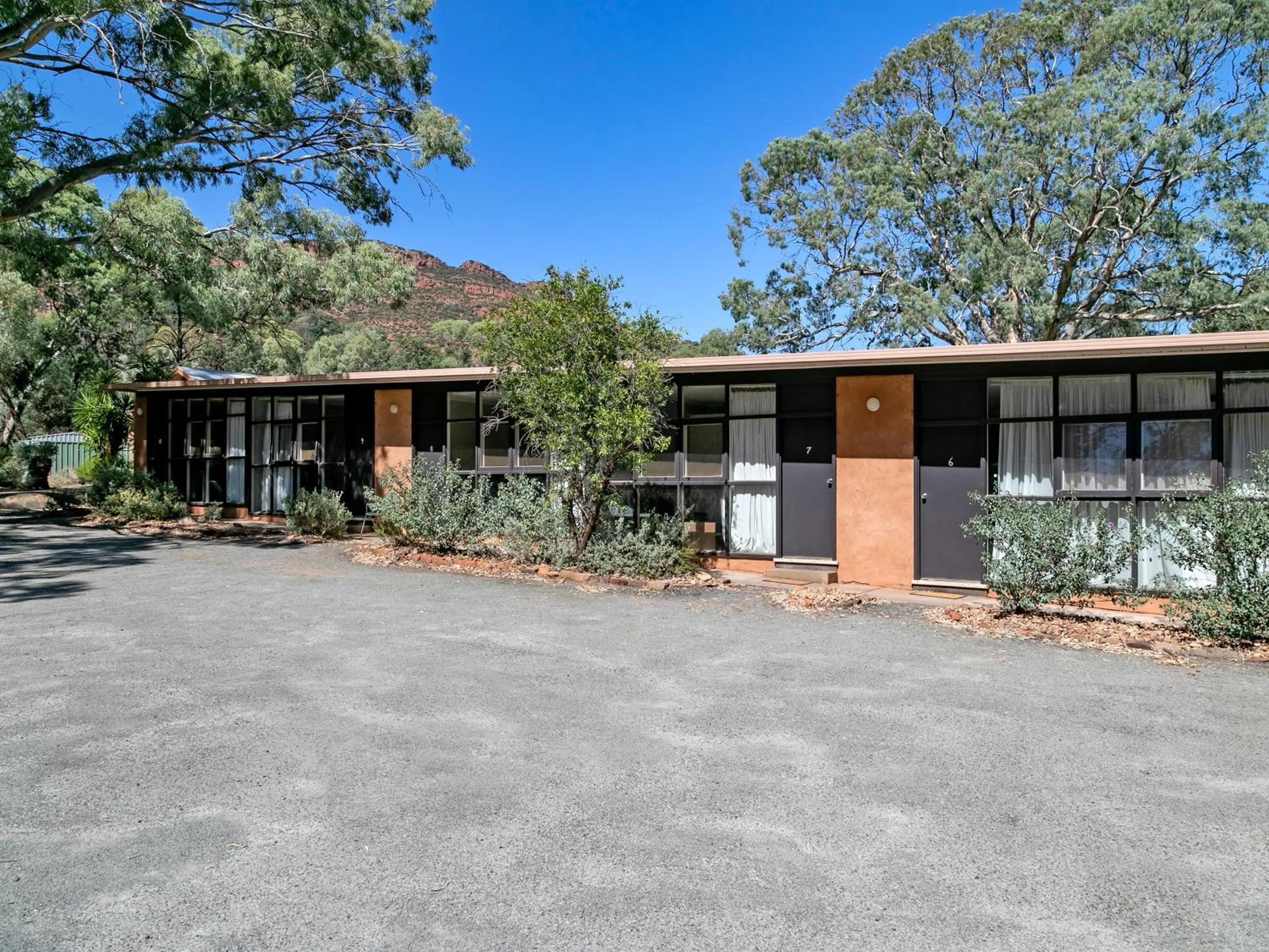 Property building in Discovery Resorts - Wilpena Pound