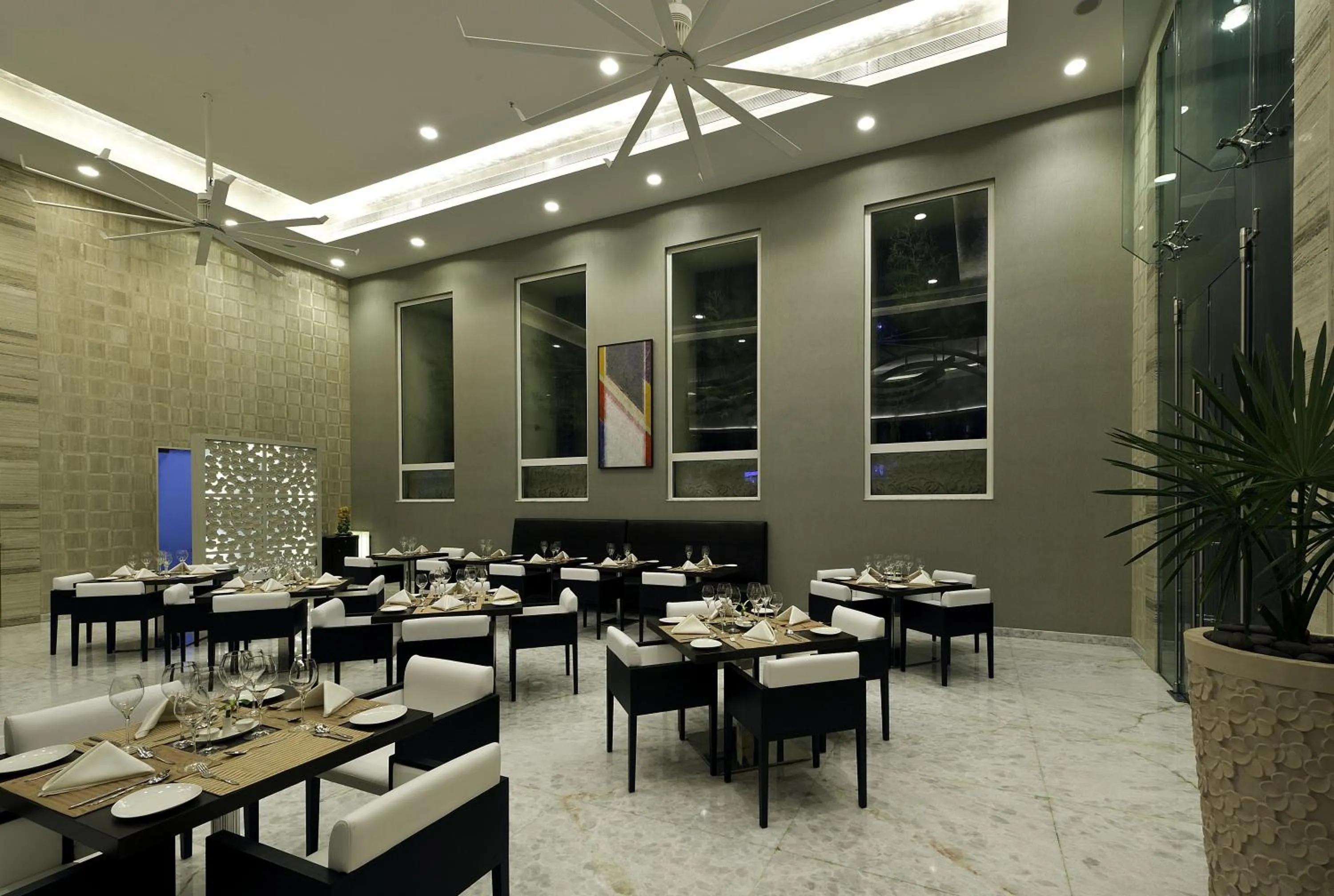 Restaurant/places to eat in Meluha - The Fern