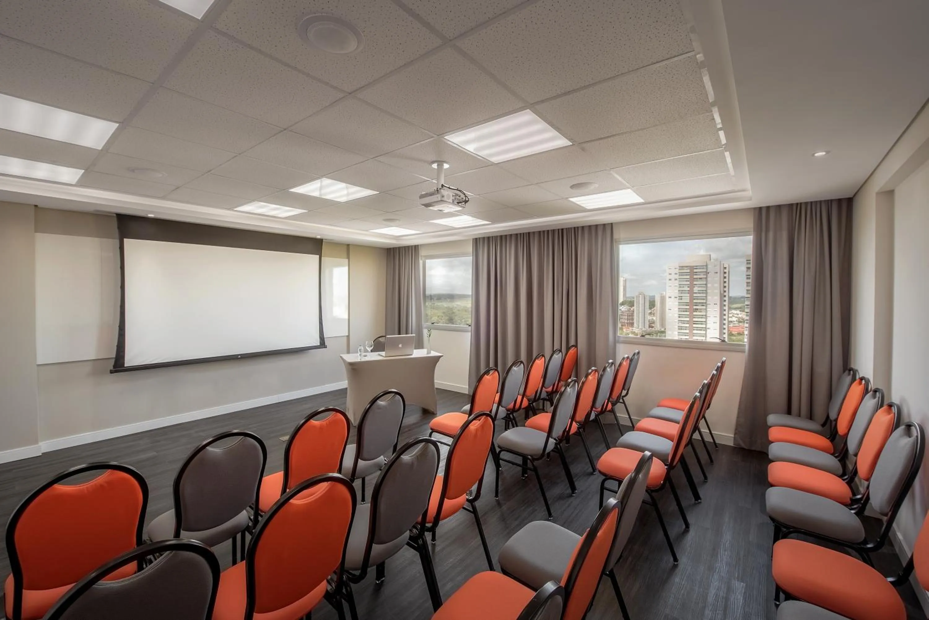 Meeting/conference room in Intercity Bauru