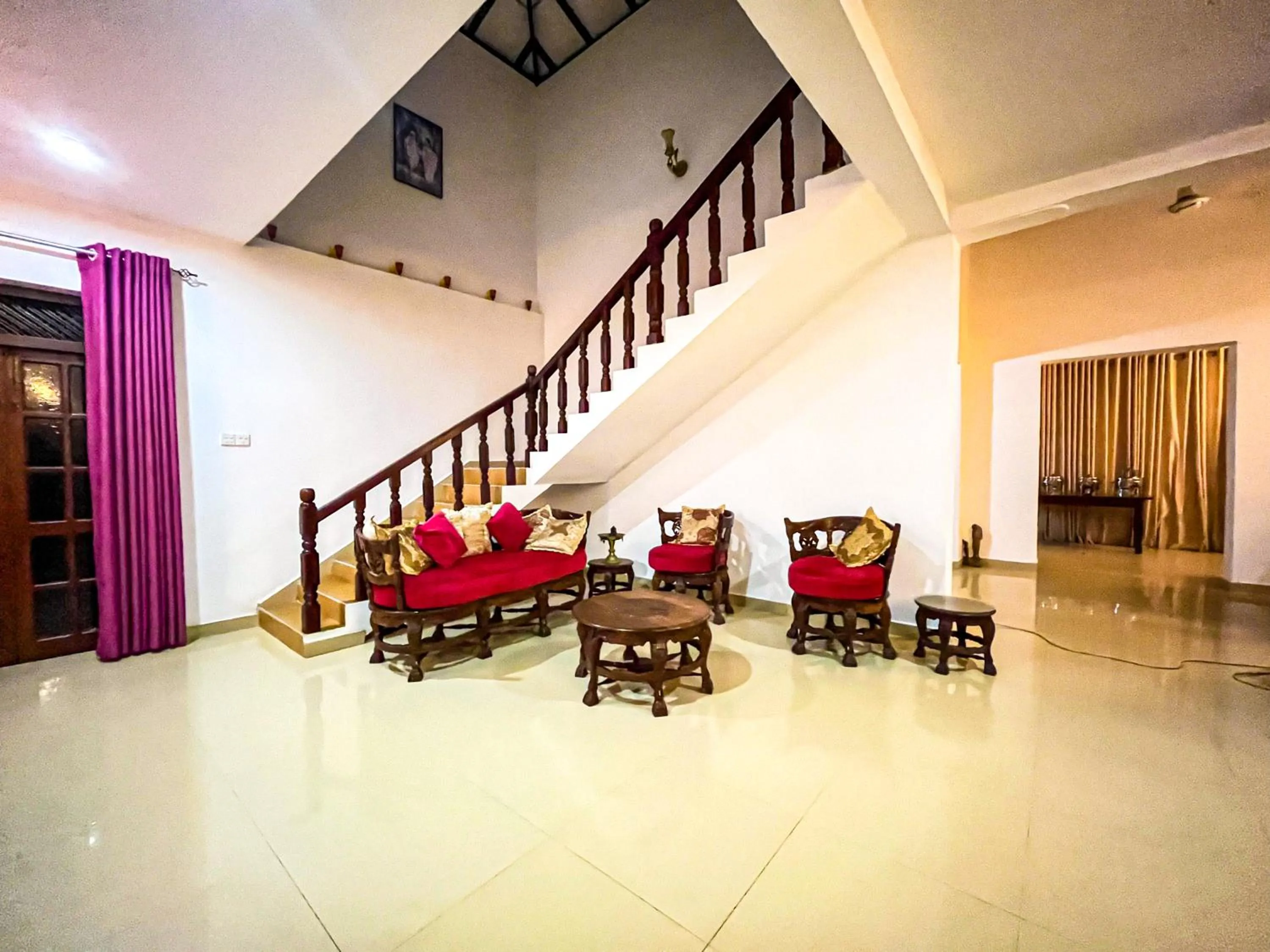 Living room in Galle Camellia