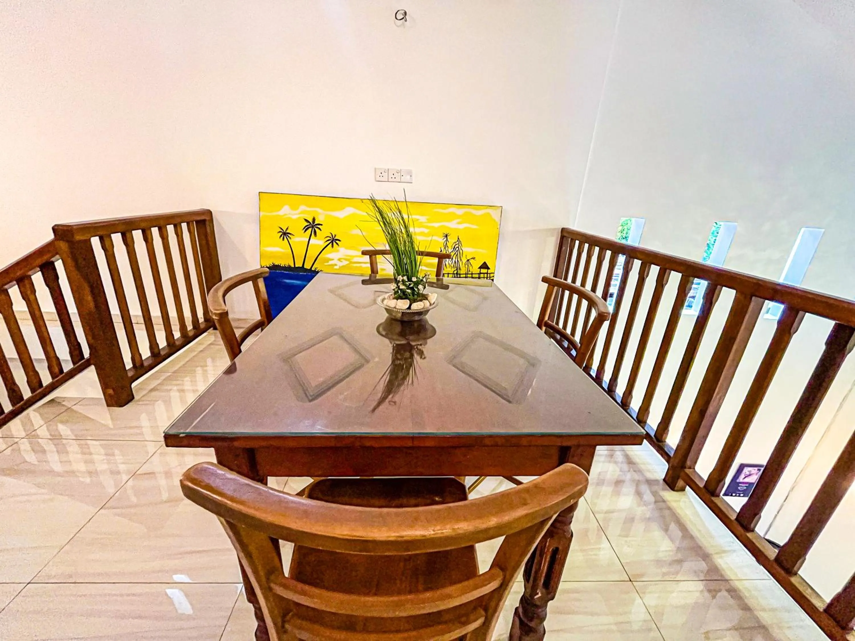 Dining area in Galle Camellia