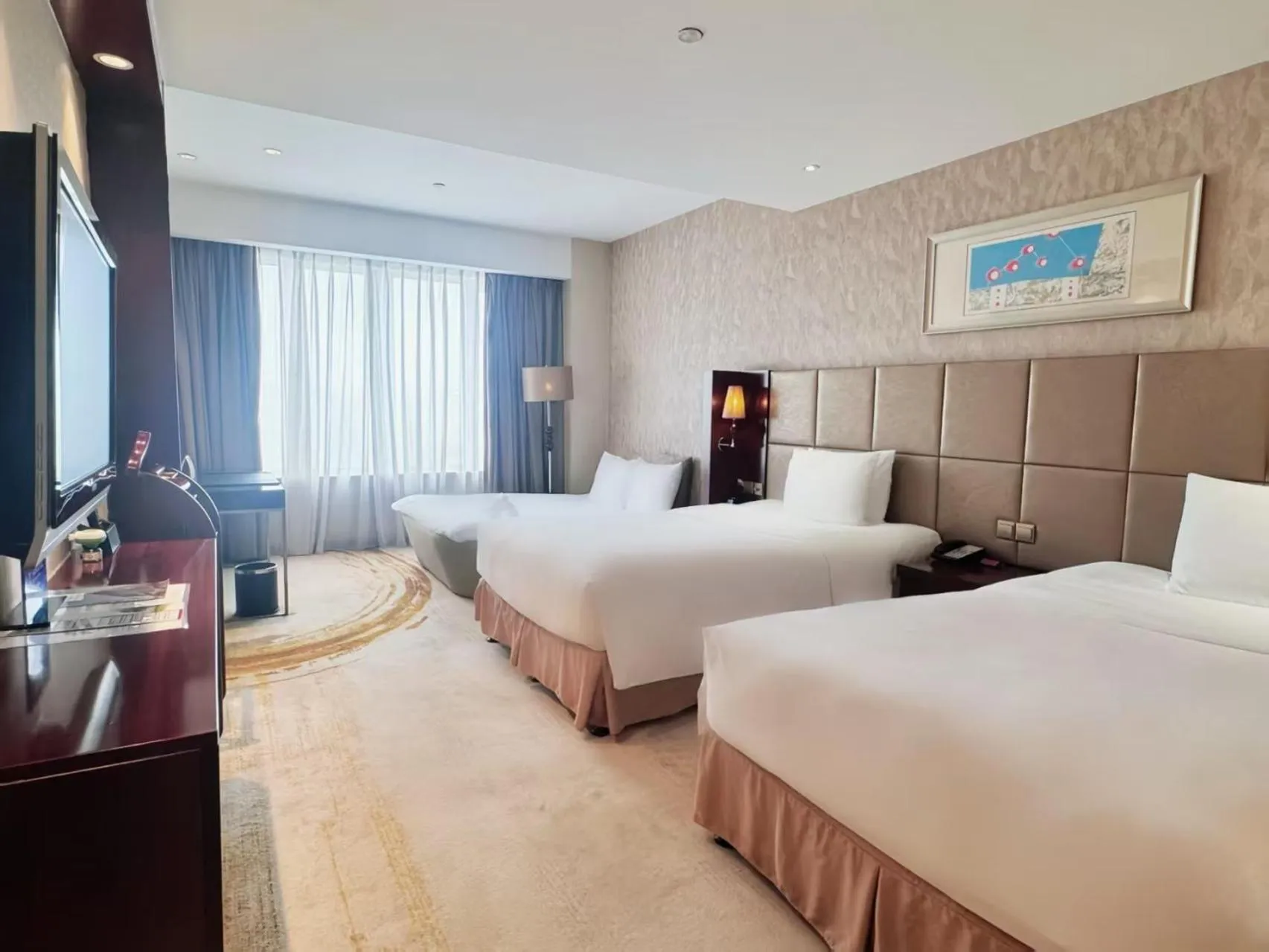 Bed in Crowne Plaza Beijing Zhongguancun by IHG