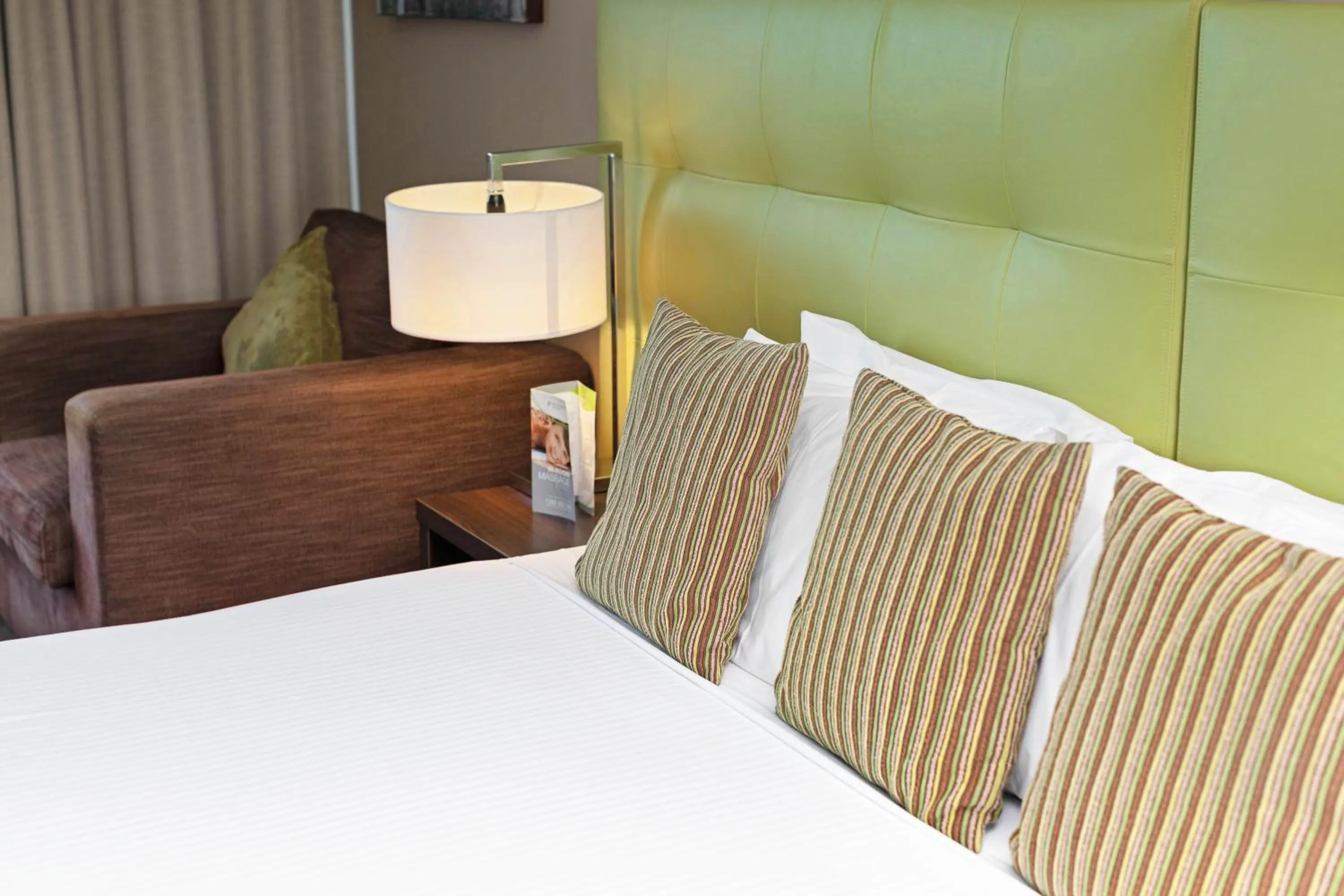 Bed in Mercure Melbourne Caroline Springs