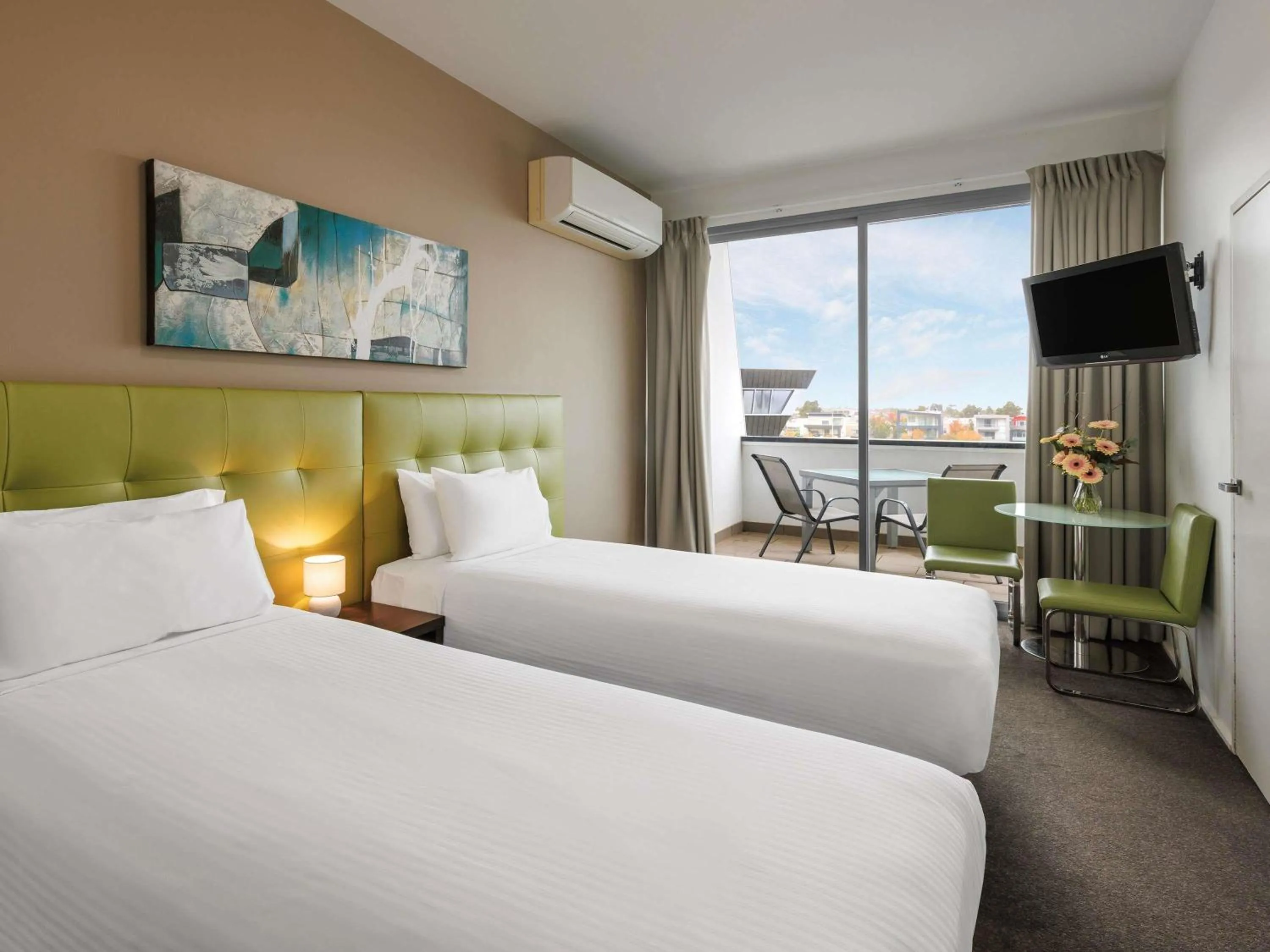 Bedroom, Bed in Mercure Melbourne Caroline Springs