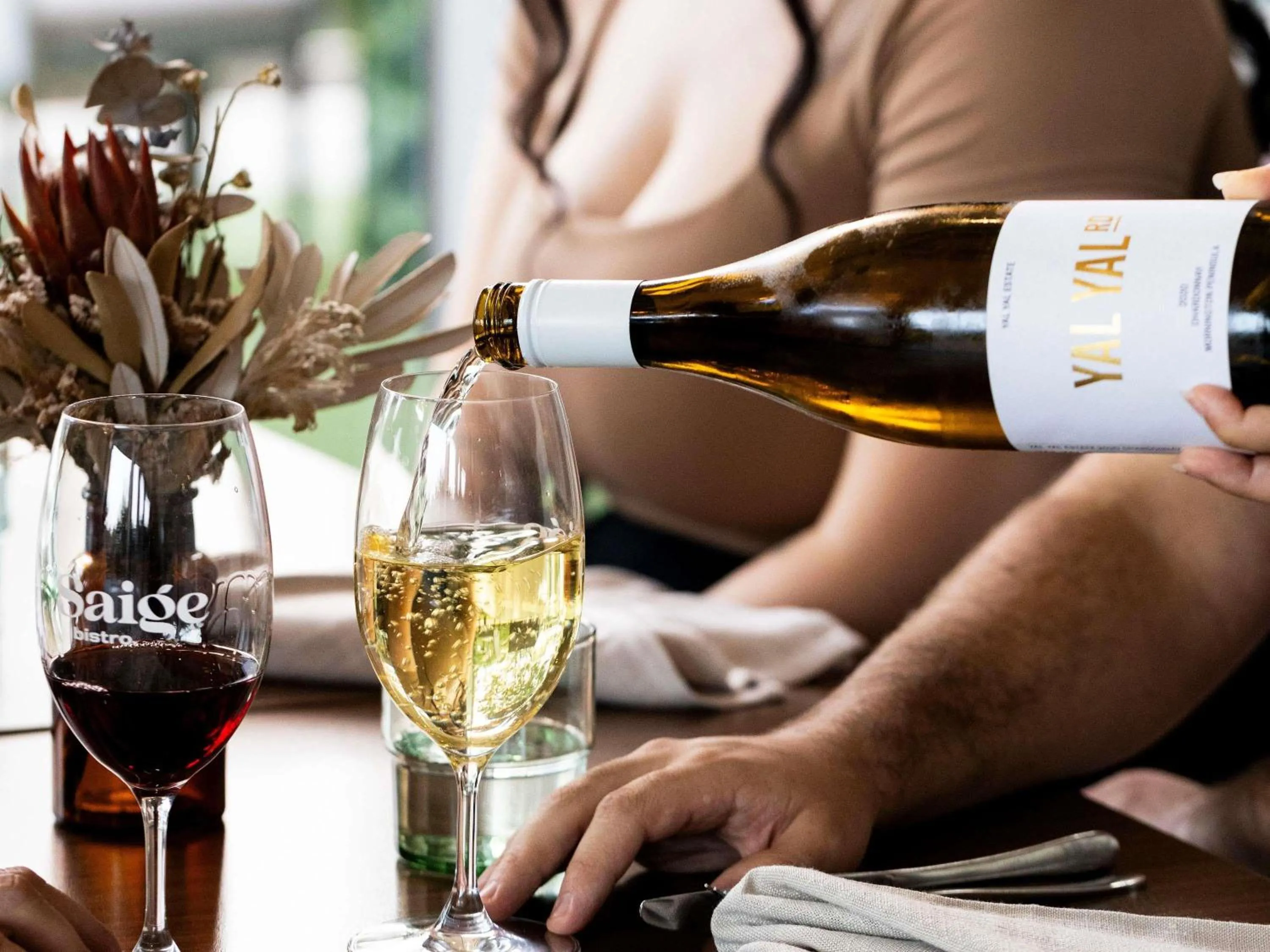 Restaurant/places to eat in Mercure Melbourne Caroline Springs