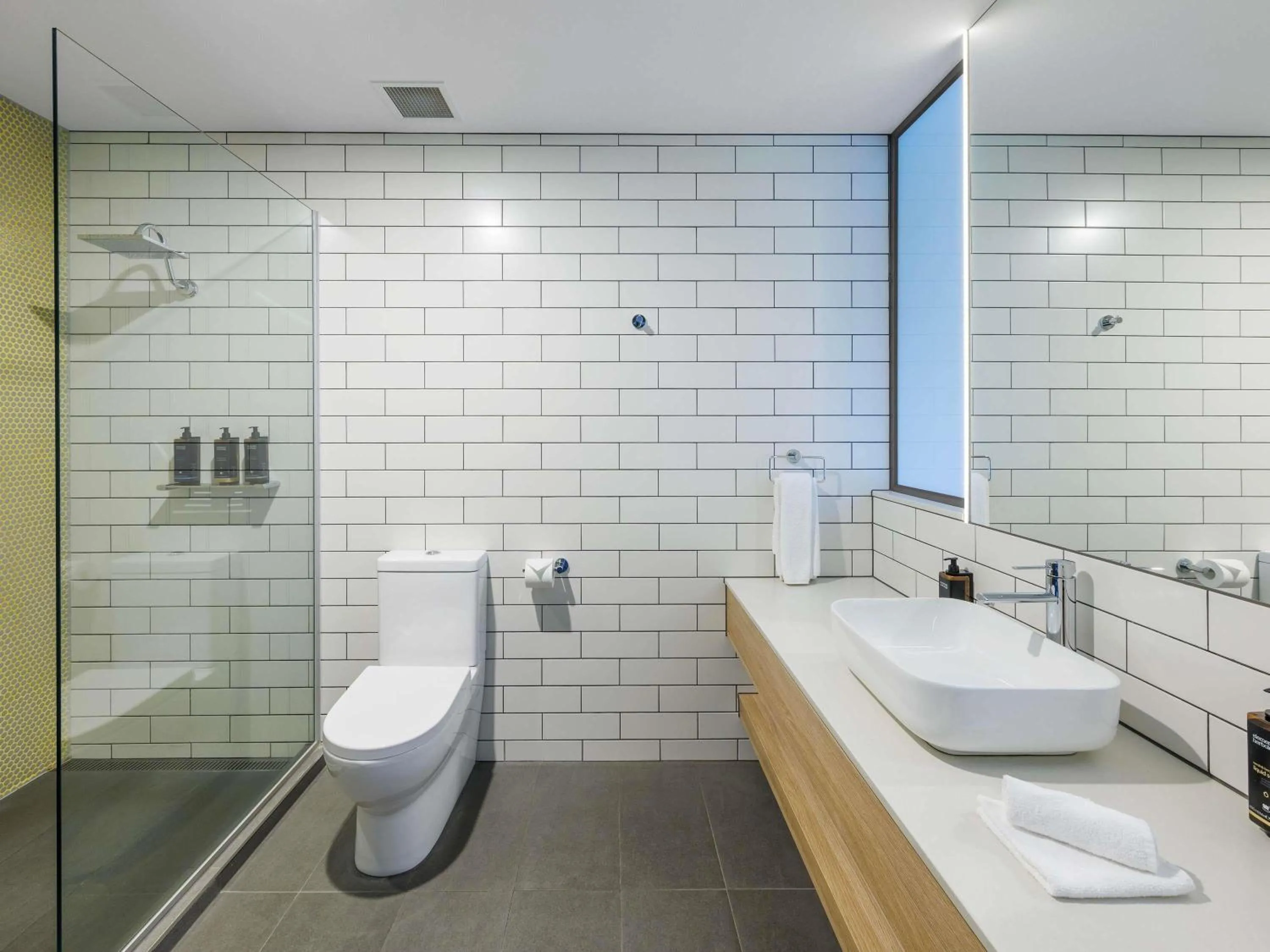 Bedroom in Mercure Melbourne Caroline Springs