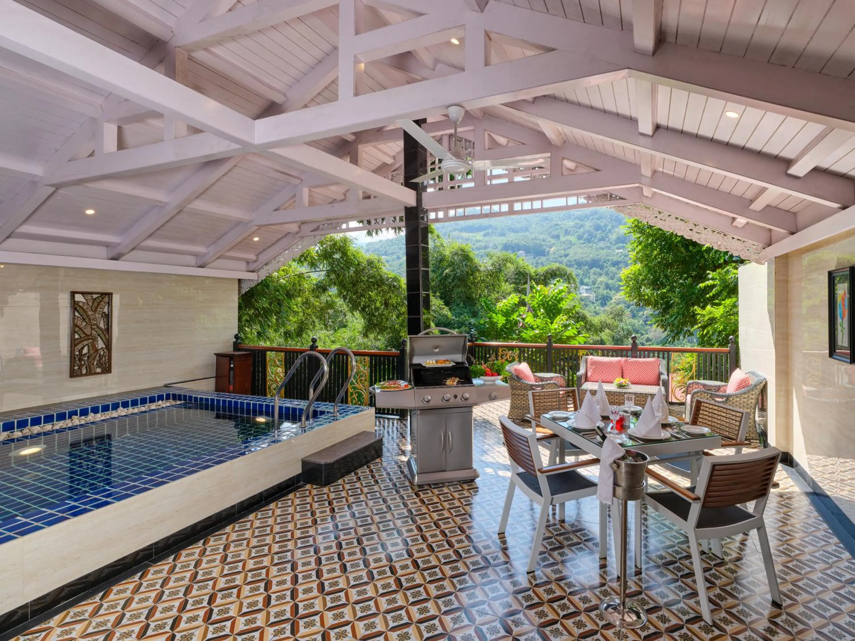 Patio in Mayfair Spa Resort & Casino