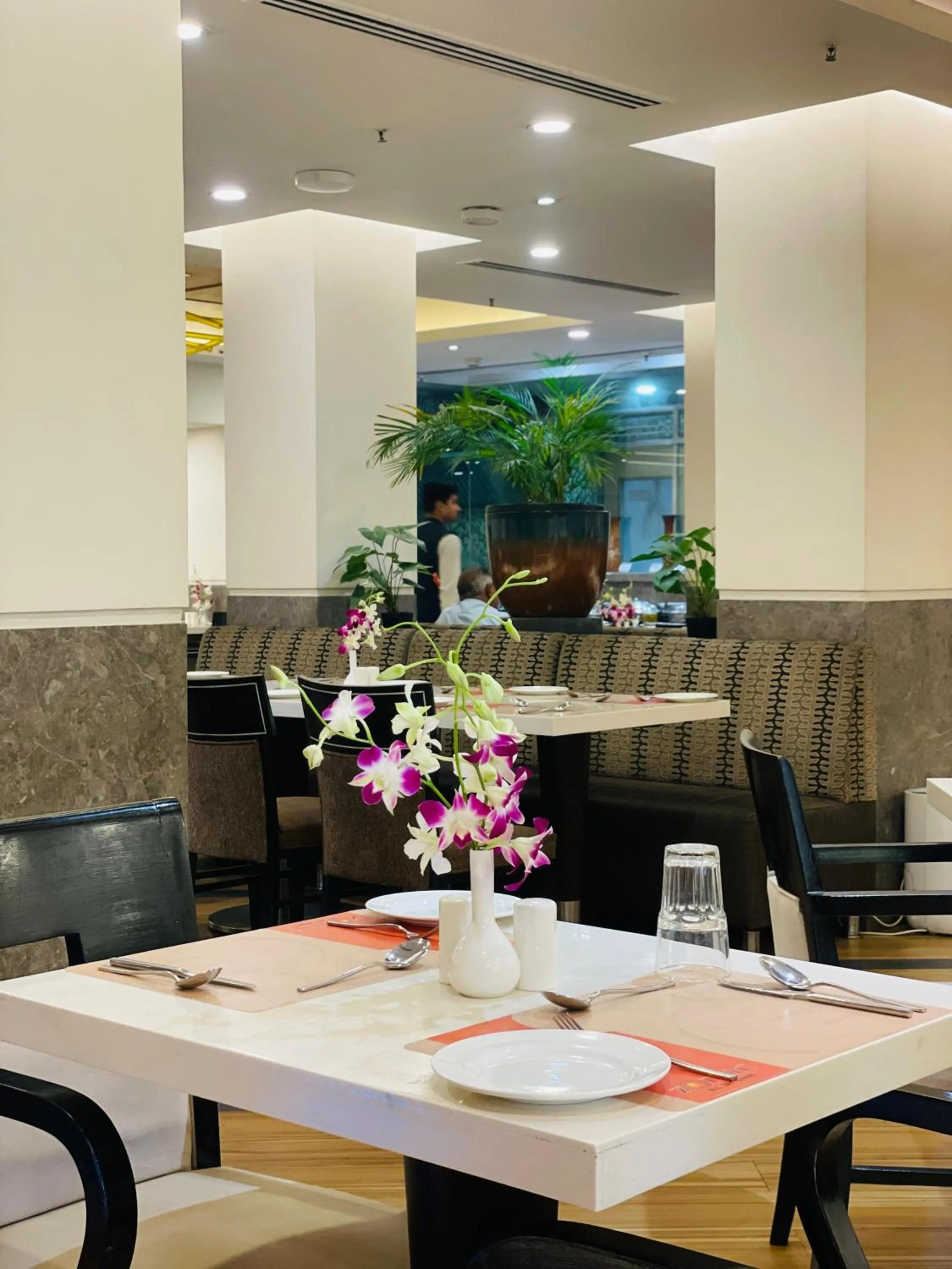 Restaurant/places to eat in Fortune Park Galaxy, Vapi - Member ITC Hotels' Group