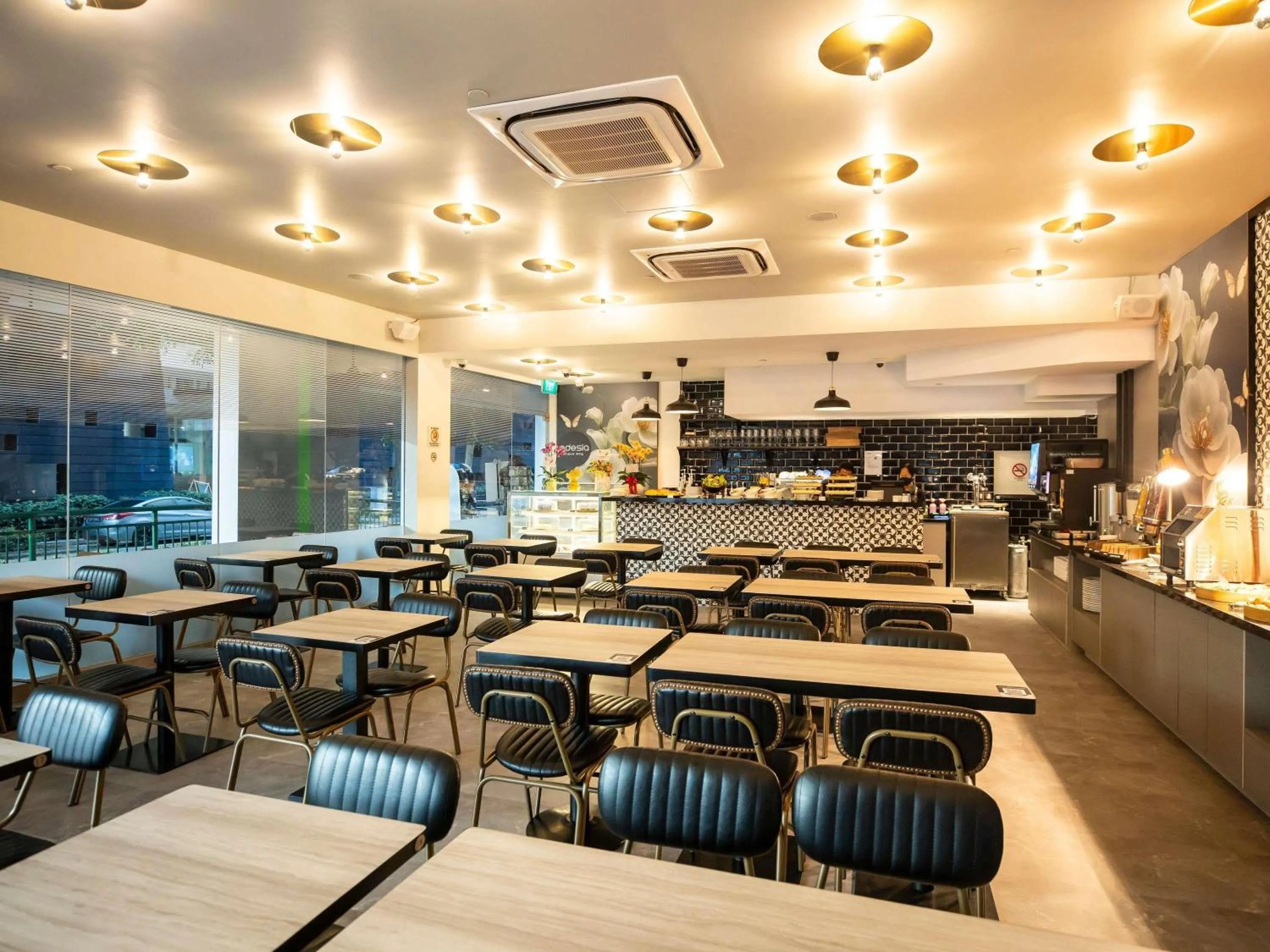 Property building in ibis Styles Singapore Albert