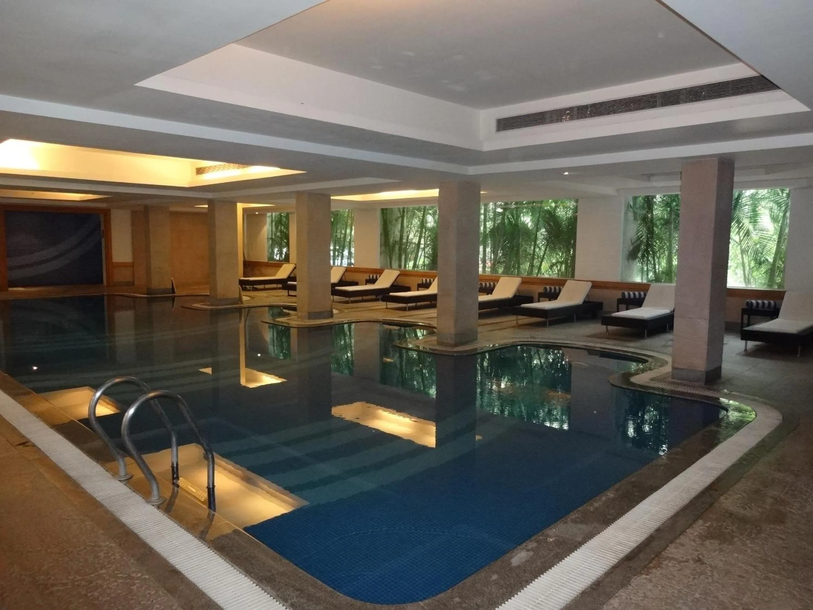 Swimming pool in Ellaa Hotel Gachibowli
