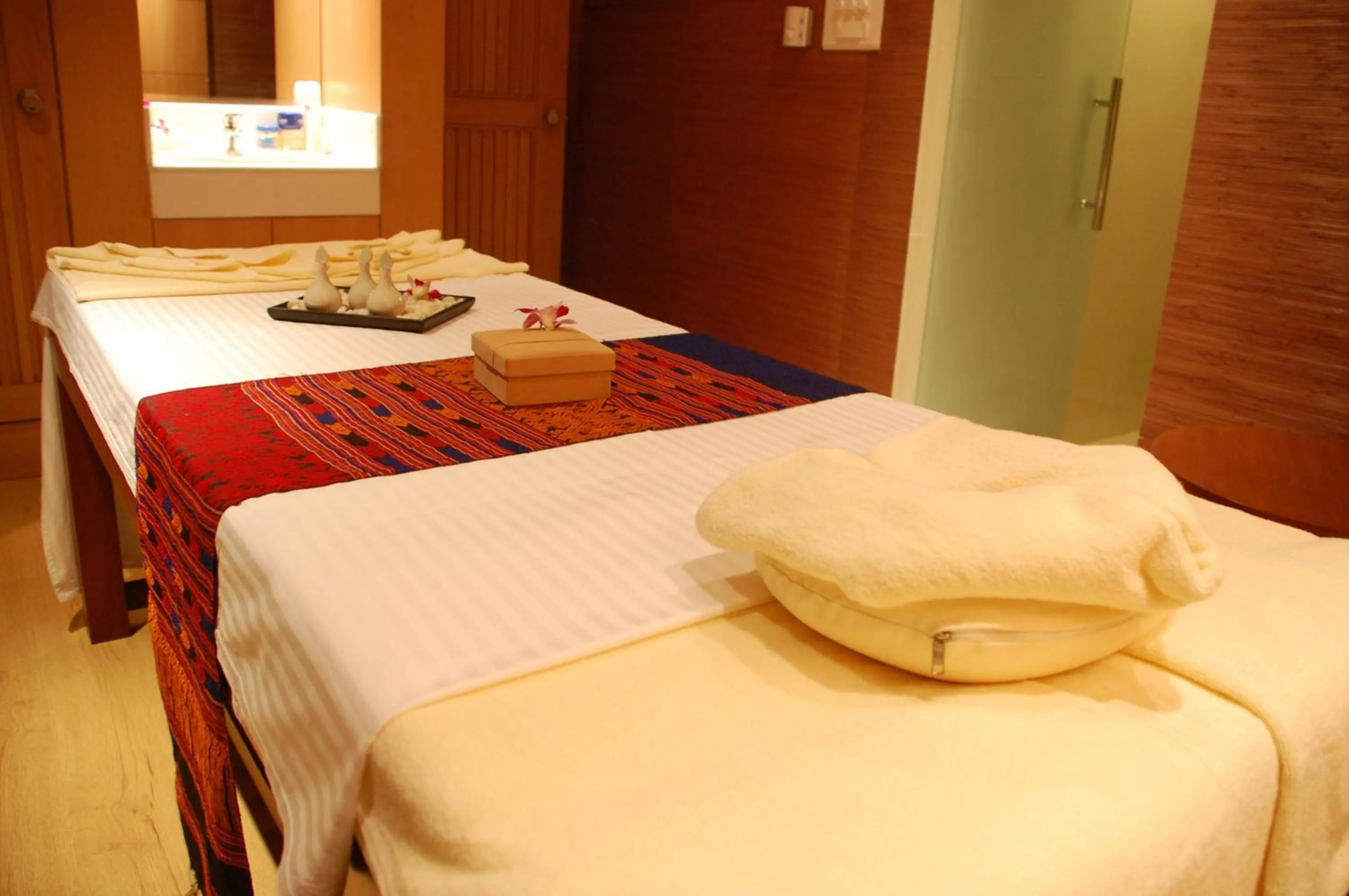 Massage, Bed in Ellaa Hotel Gachibowli