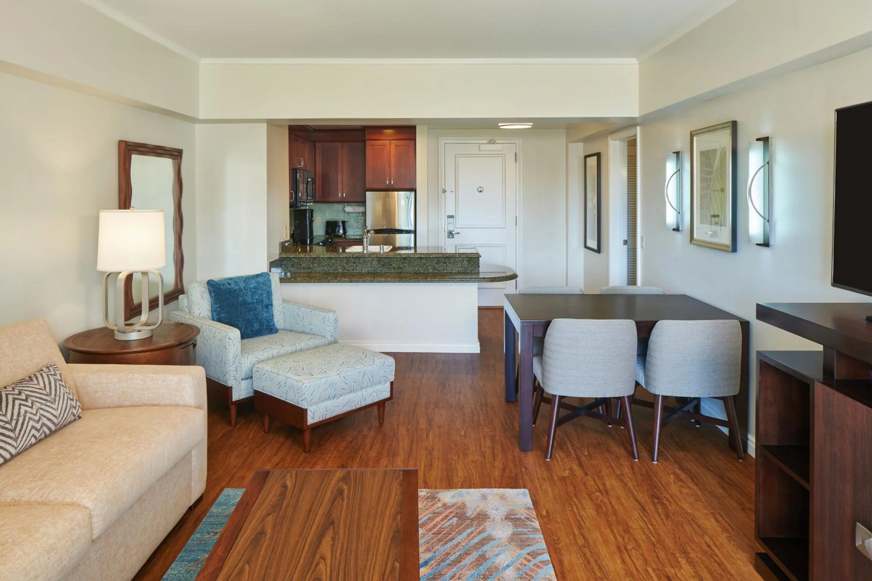 Living room in Hilton Grand Vacations Club at Hilton Hawaiian Village