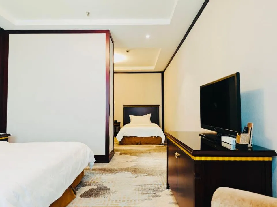 Bed in Gem Flower Hotel - North Bund