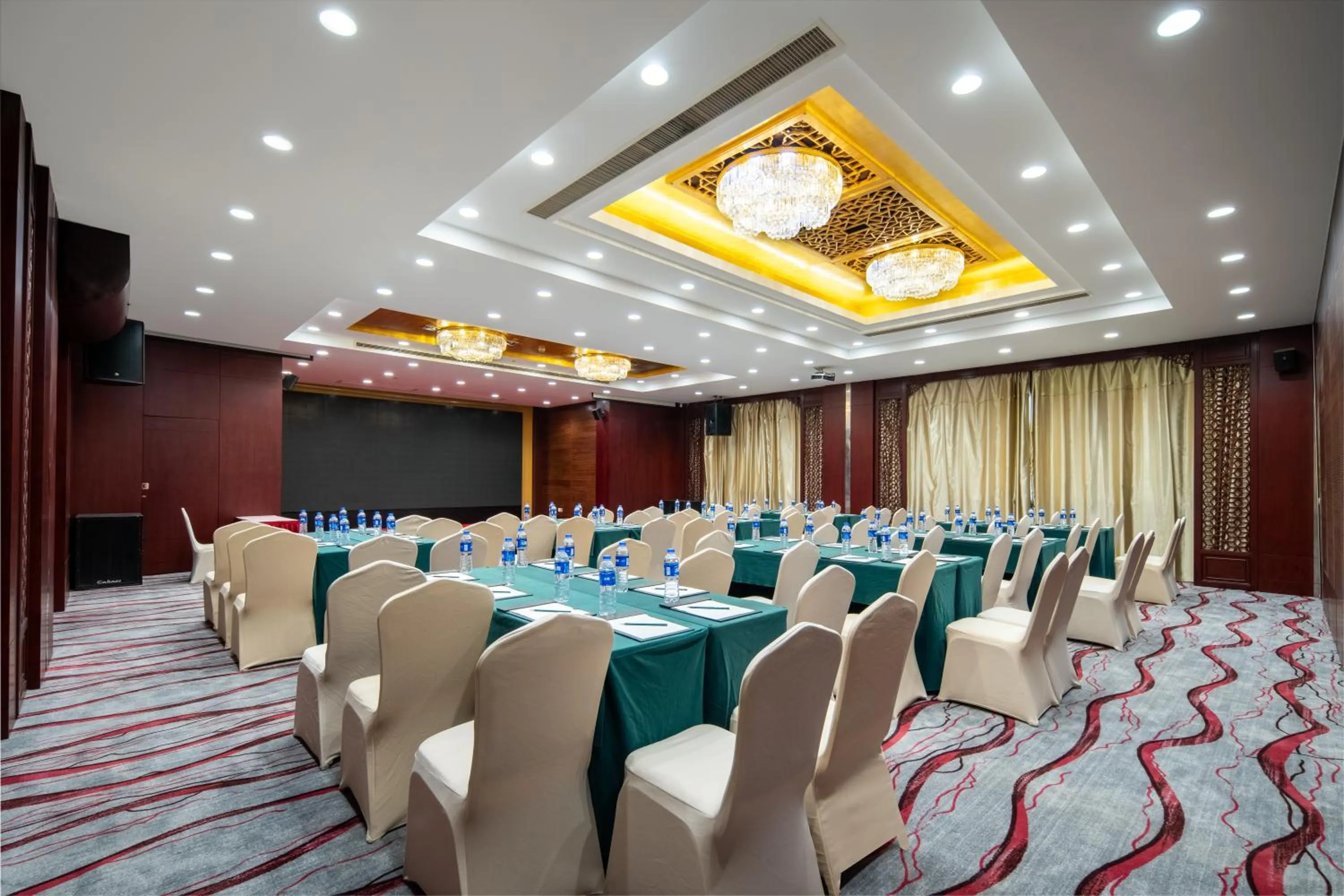 Meeting/conference room in Gem Flower Hotel - North Bund