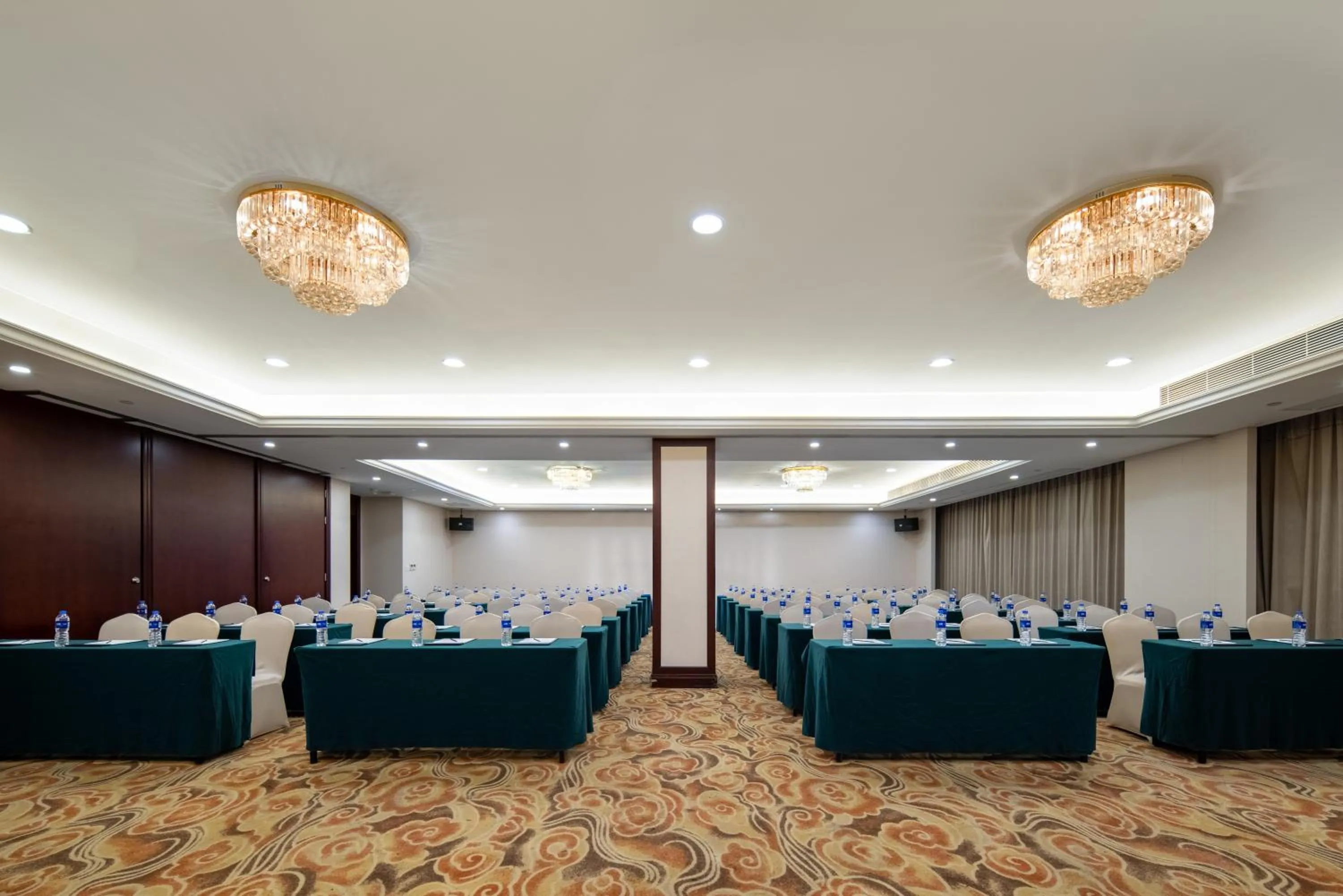 Meeting/conference room in Gem Flower Hotel - North Bund