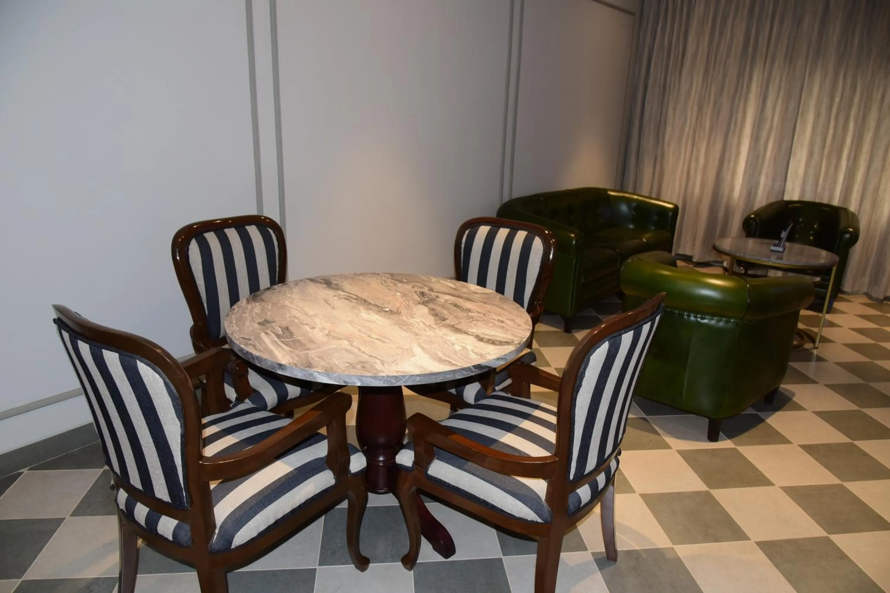 Living room in Fortune Valley View, Manipal - Member ITC Hotels' Group