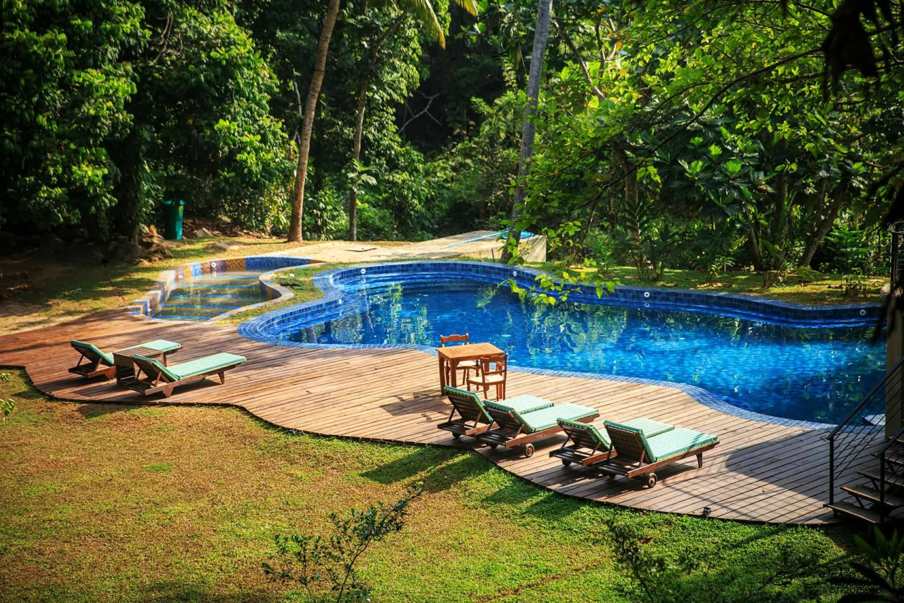Garden in Jungle Village Unawatuna