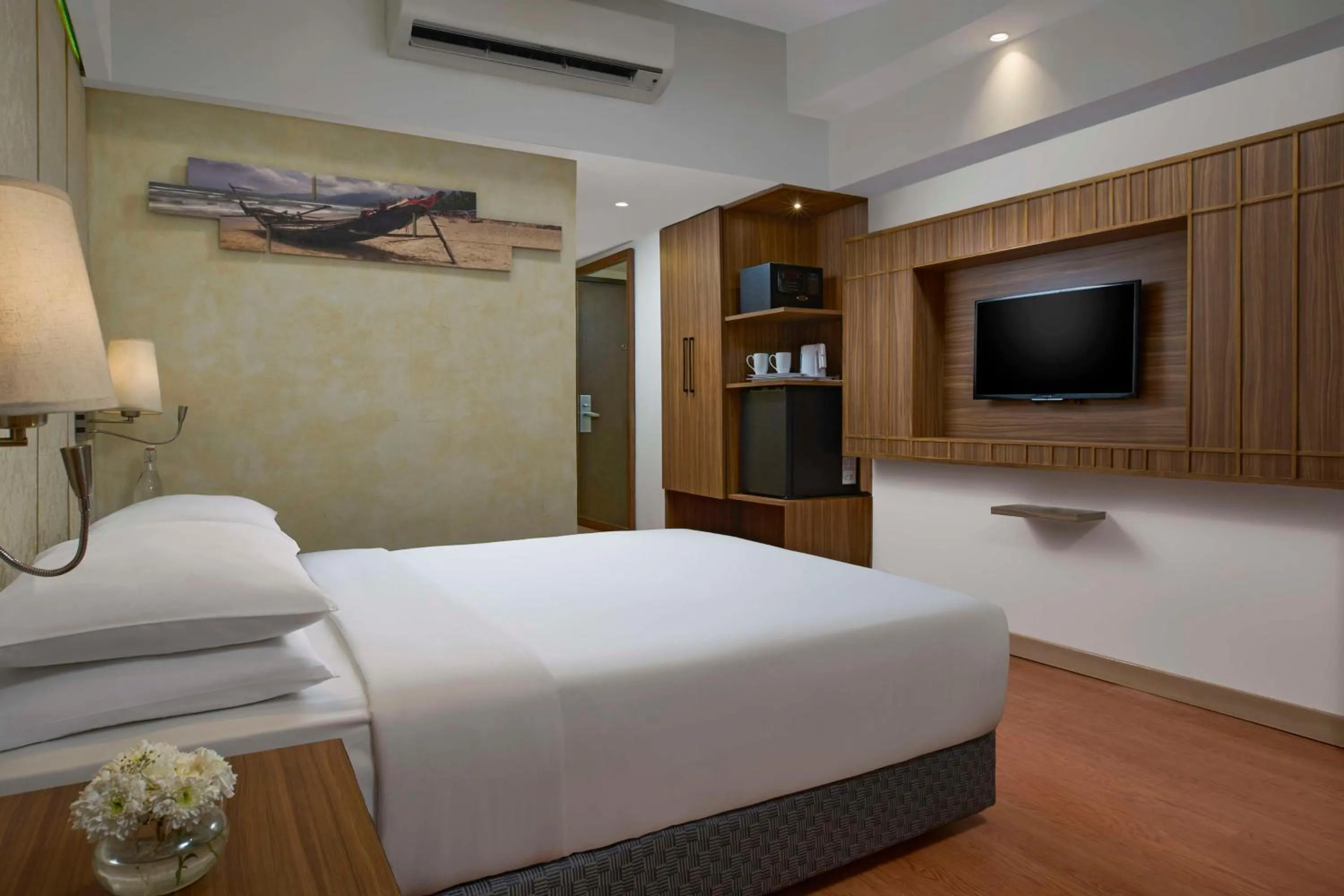 Bedroom, Bed in Park Inn by Radisson Goa Candolim
