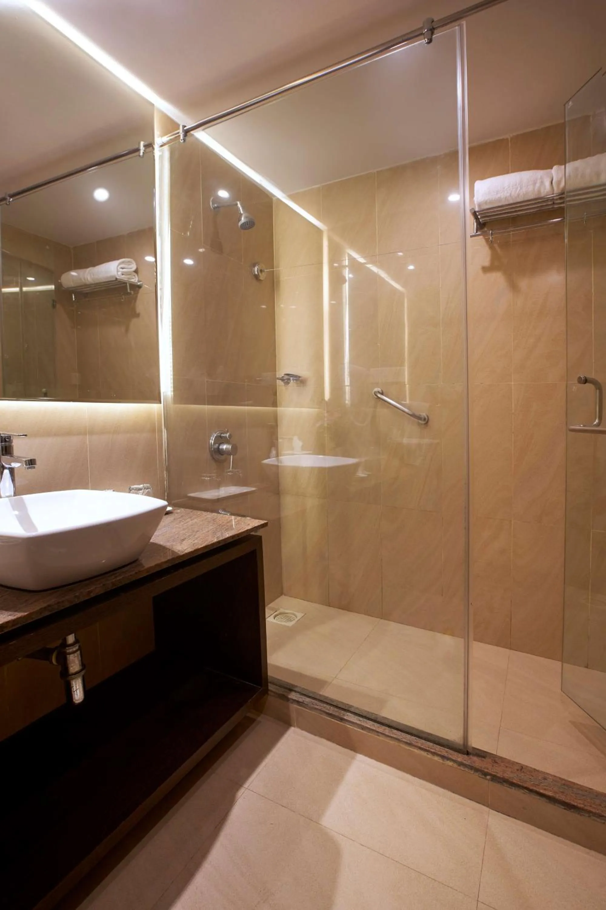 Bathroom in Park Inn by Radisson Goa Candolim