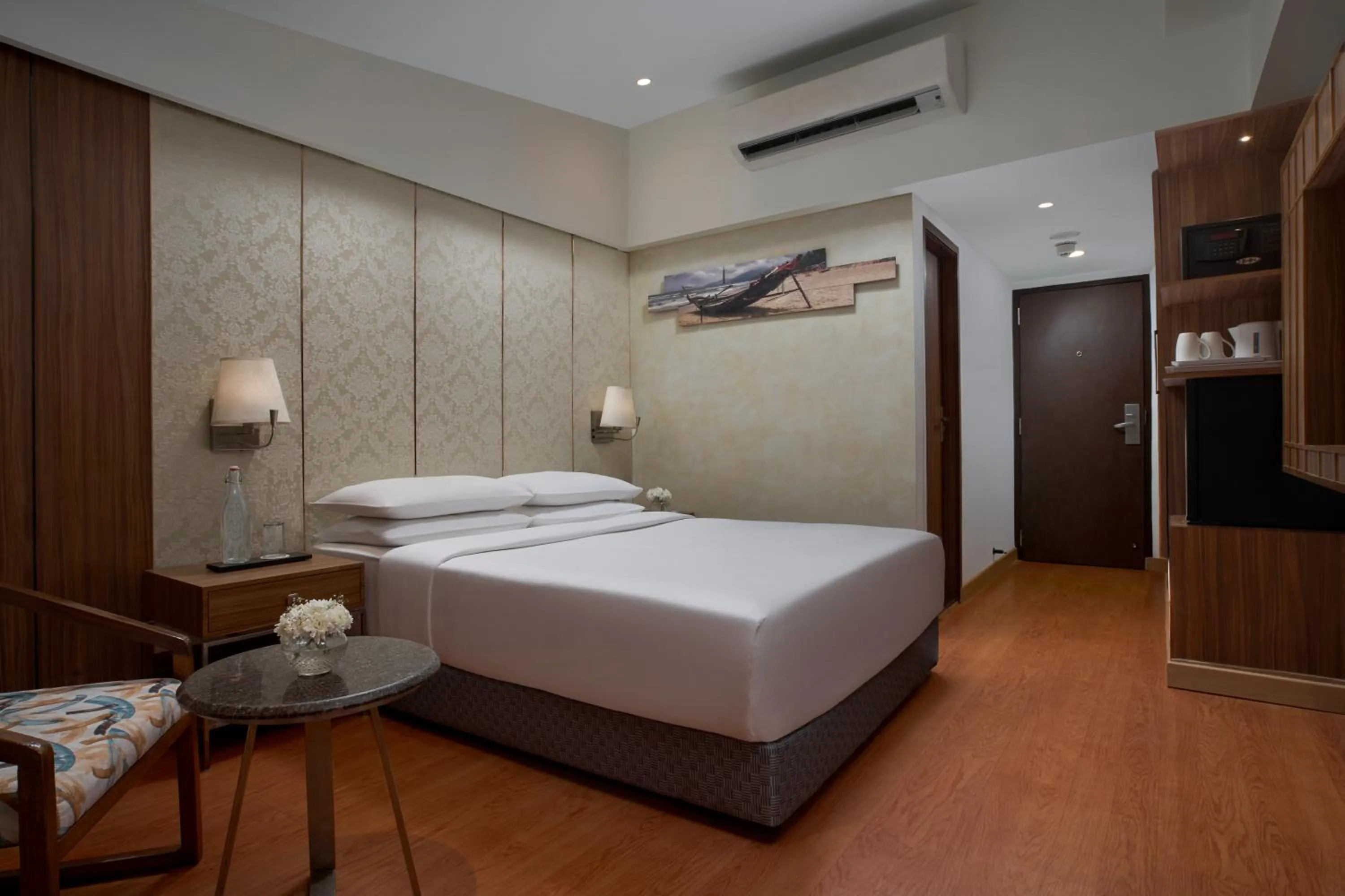 wardrobe, Bed in Park Inn by Radisson Goa Candolim