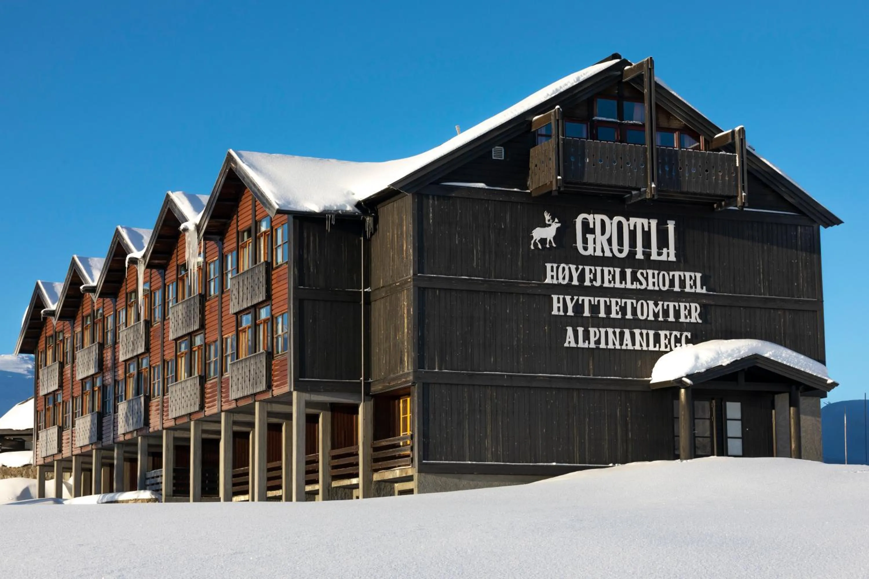 Property building in Grotli Høyfjellshotell