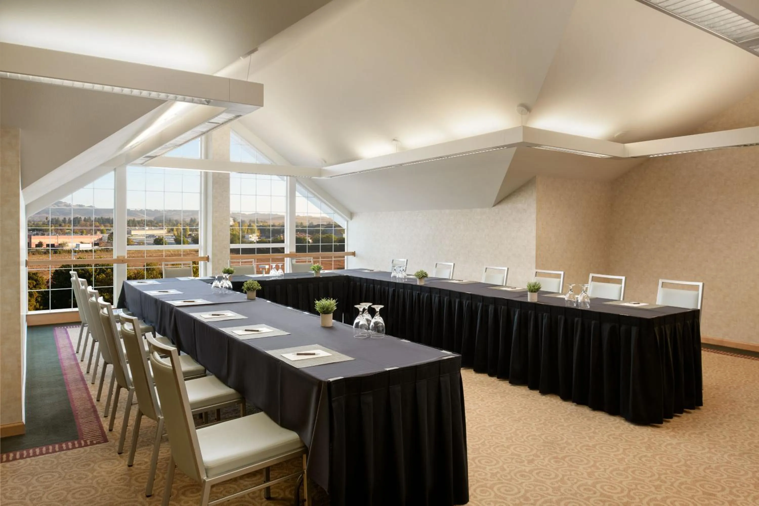 Coffee/tea facilities in Sheraton Sonoma Wine Country Petaluma