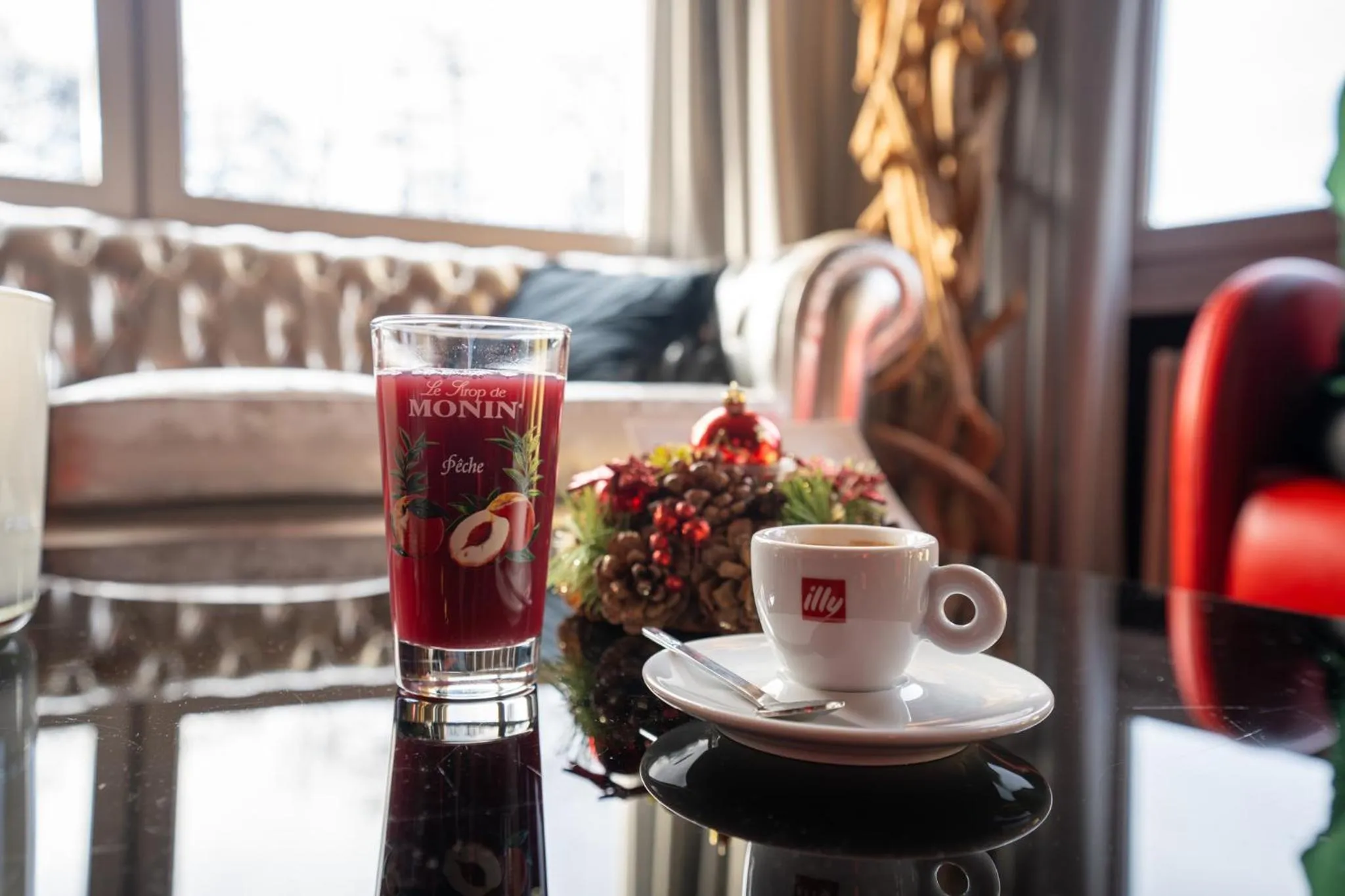 Seating area in Hôtel La Réserve