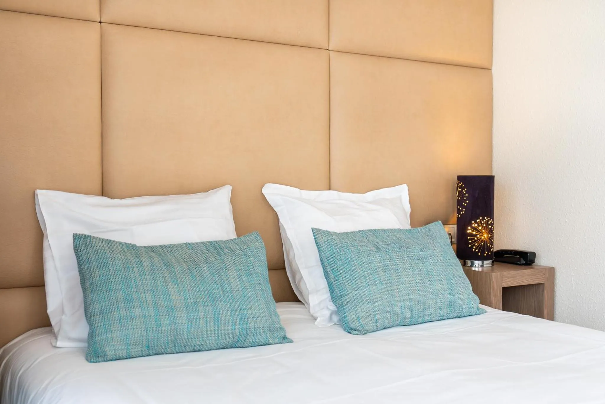 Bed in Hôtel La Réserve