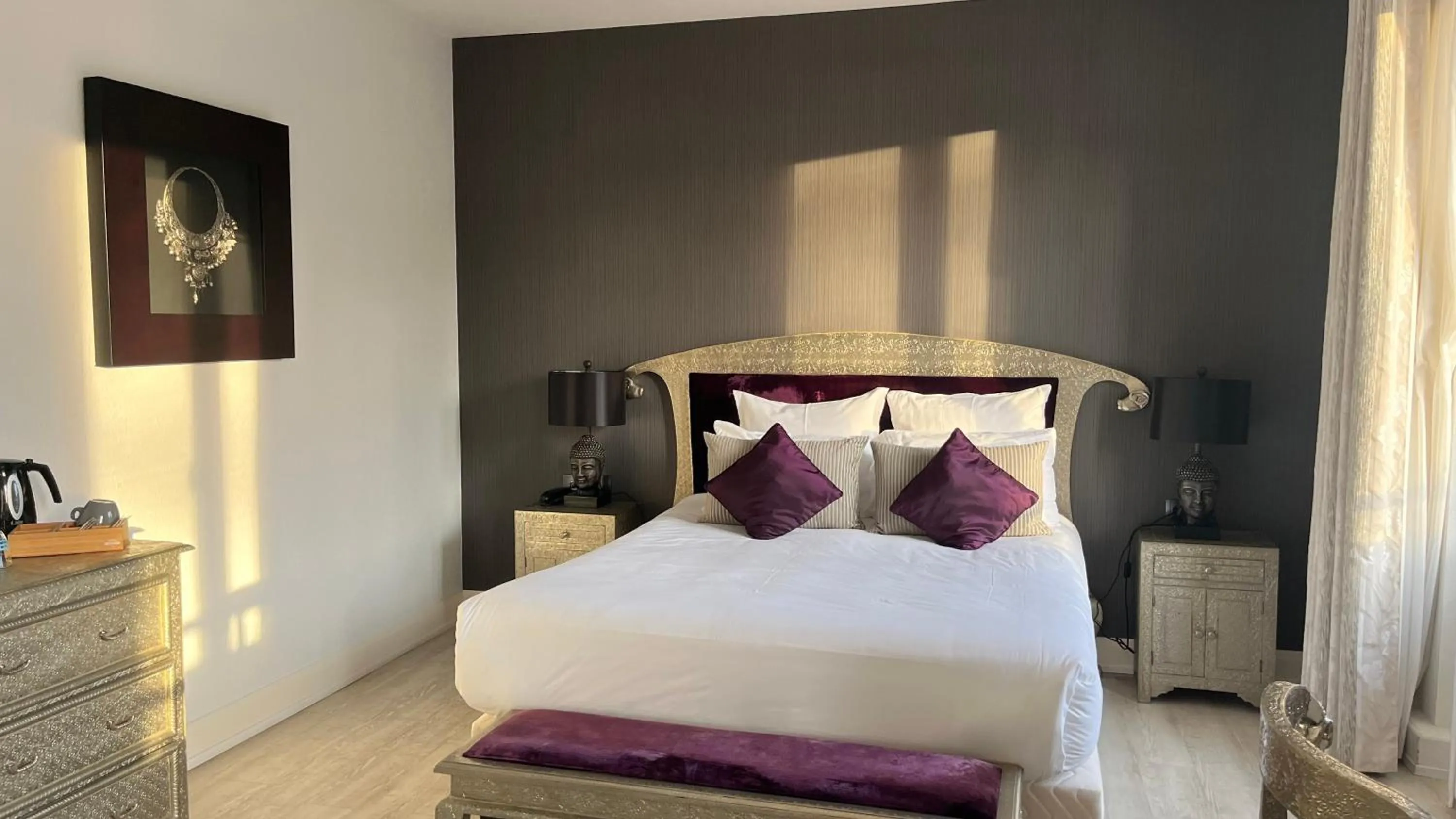 Bed in Hôtel La Réserve