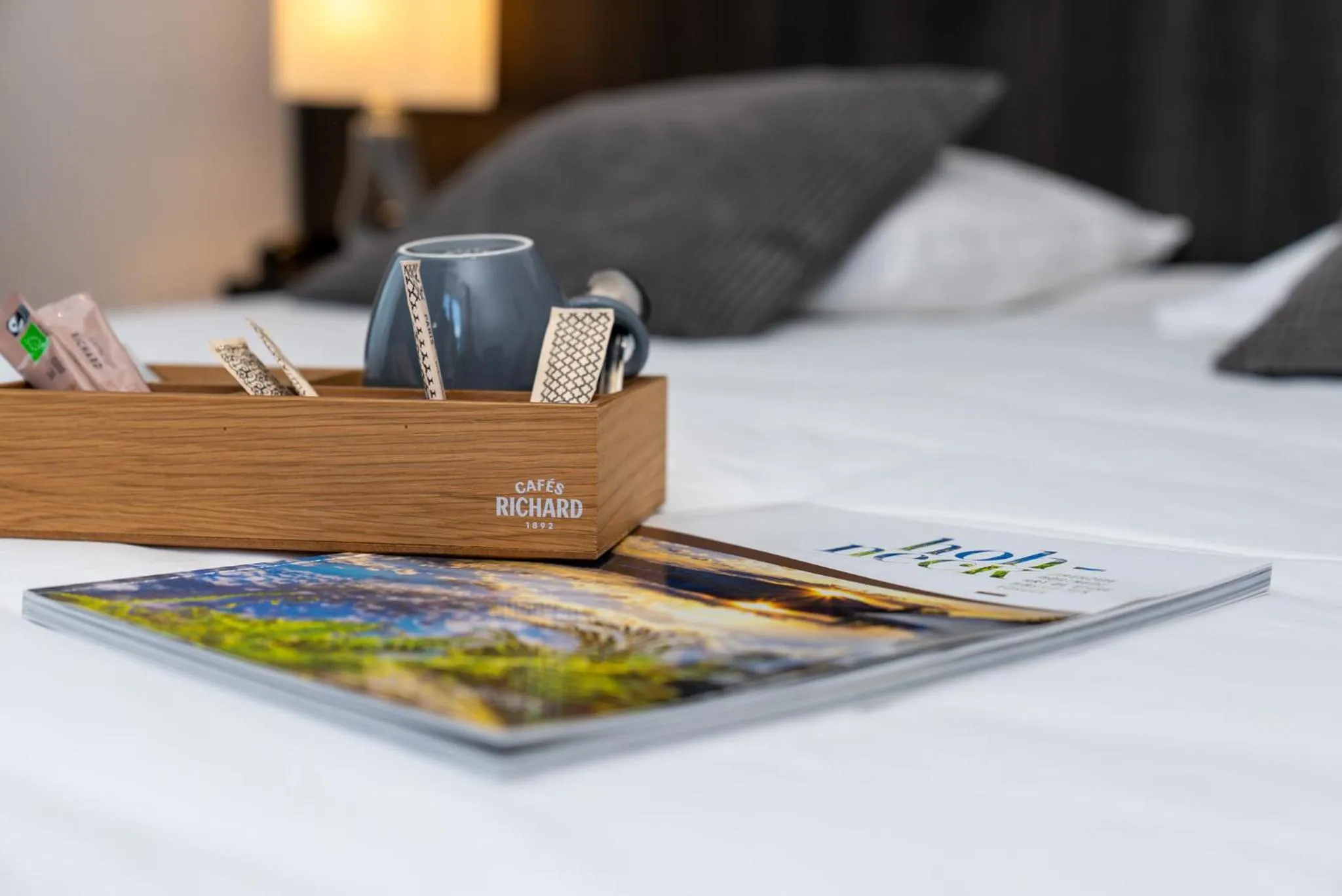 Bed in Hôtel La Réserve