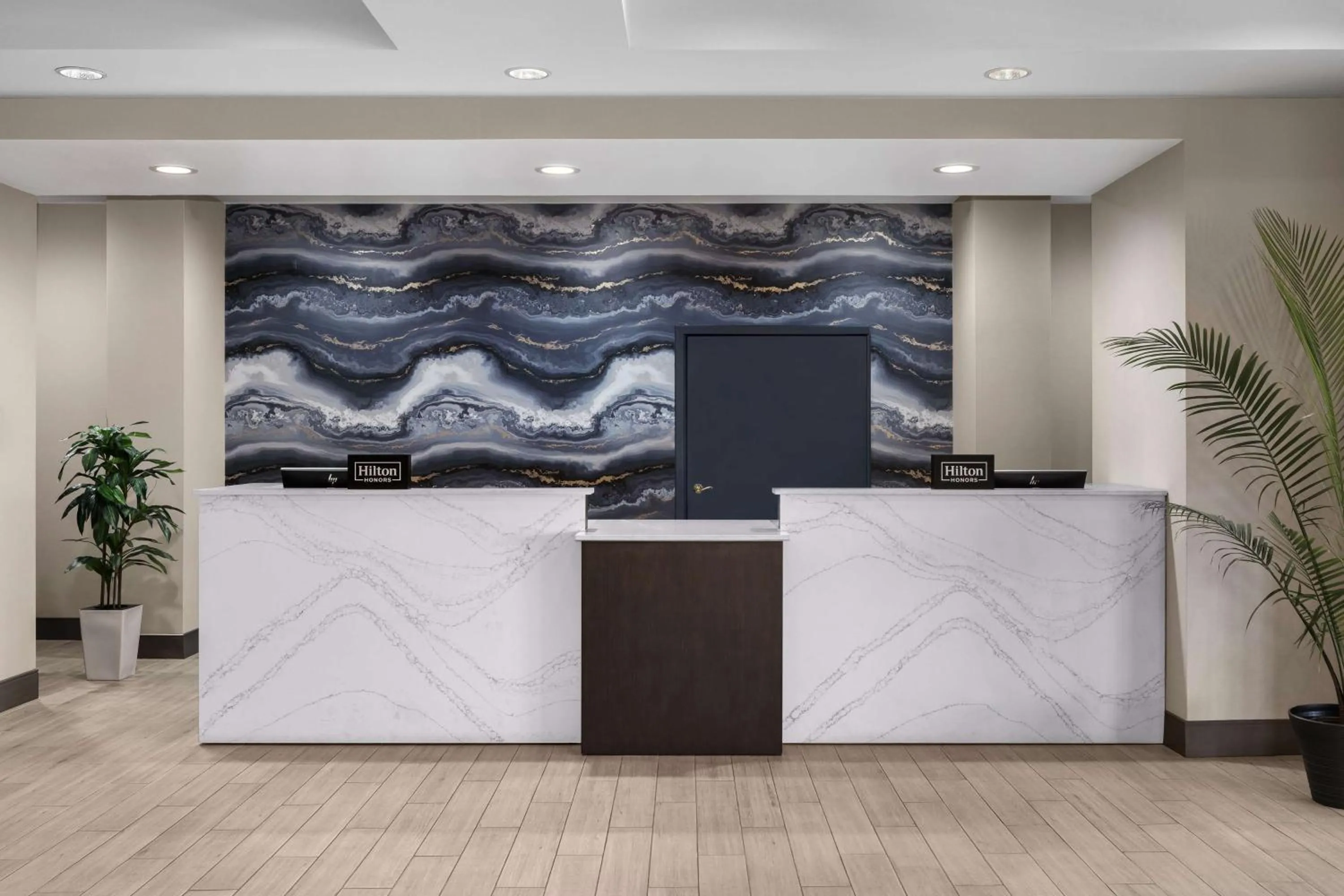 Lobby or reception in DoubleTree by Hilton Las Vegas Airport