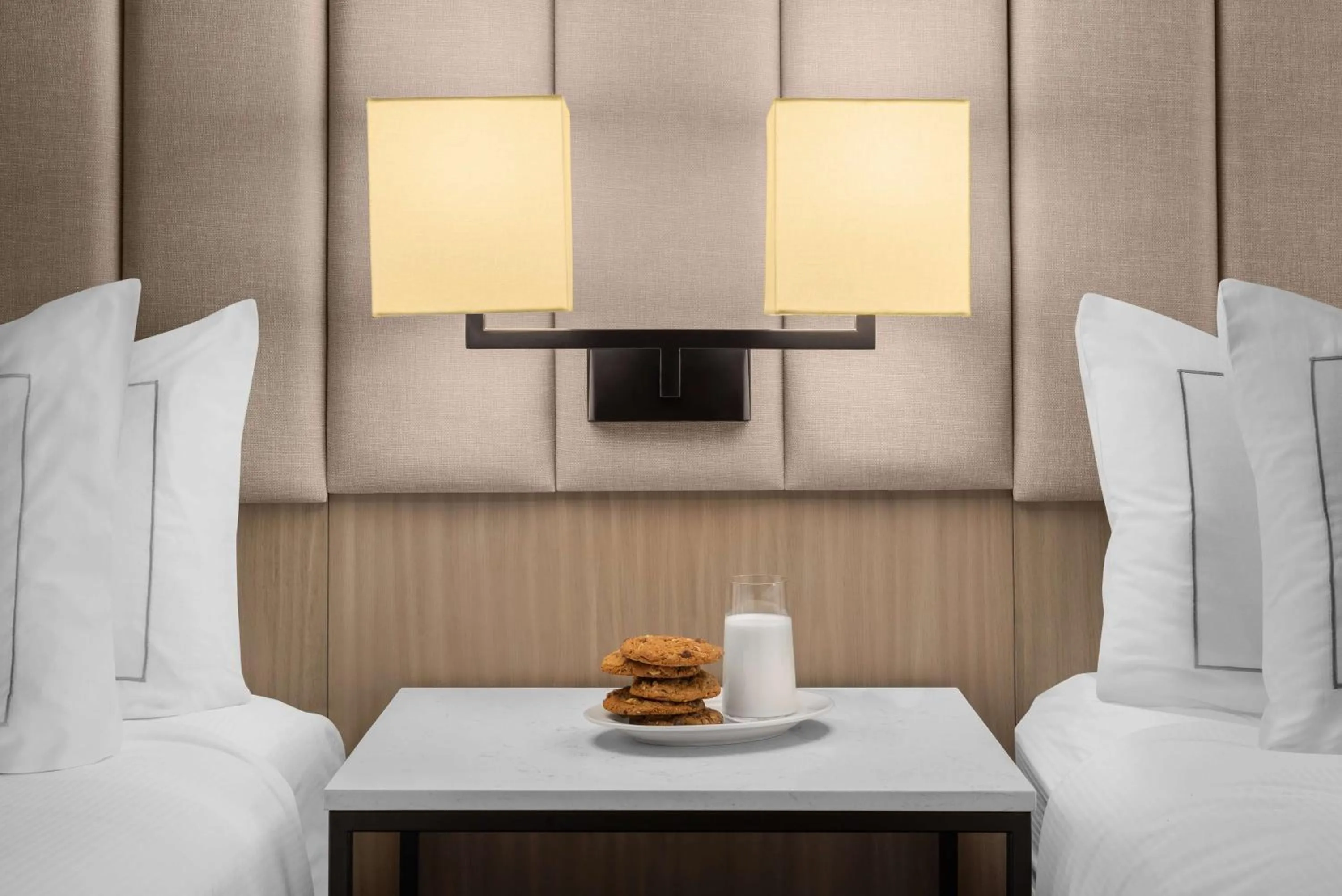 Bed in DoubleTree by Hilton Las Vegas Airport