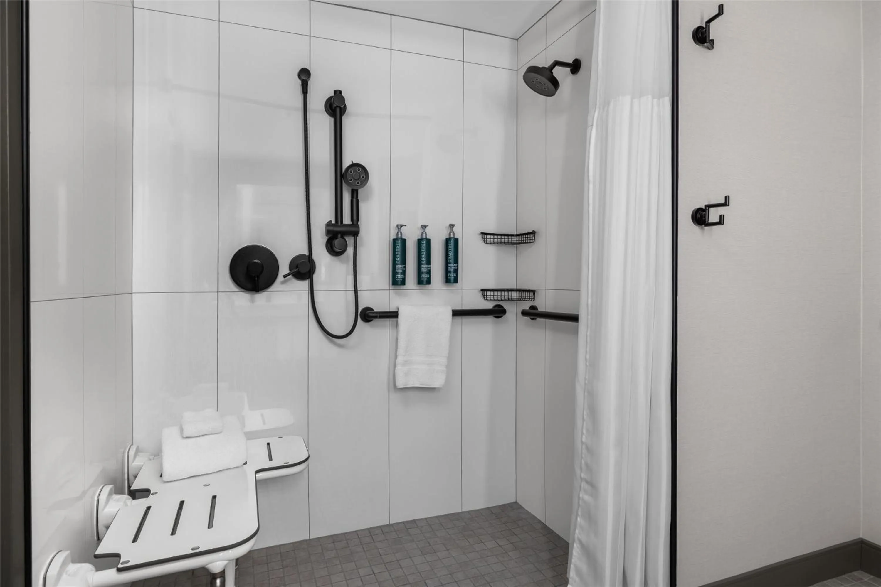 Bathroom in DoubleTree by Hilton Las Vegas Airport