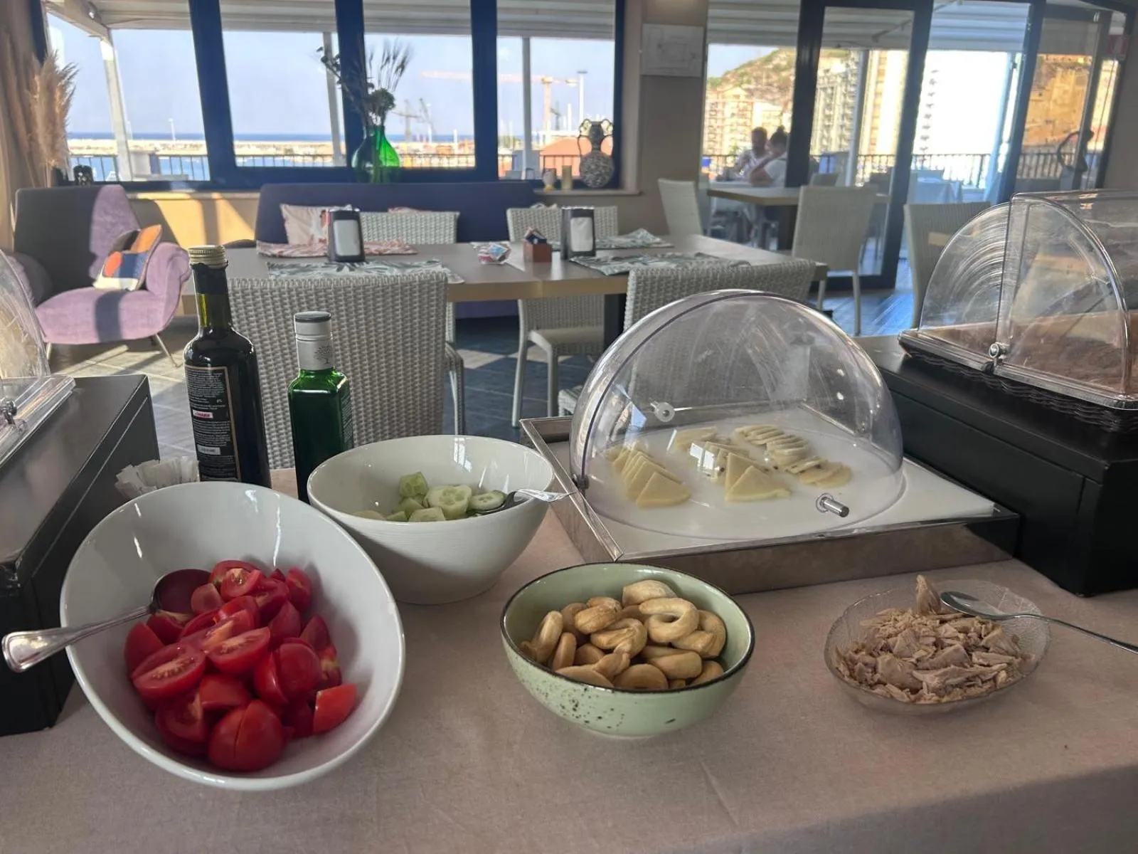 Buffet breakfast in Hotel Al Faro