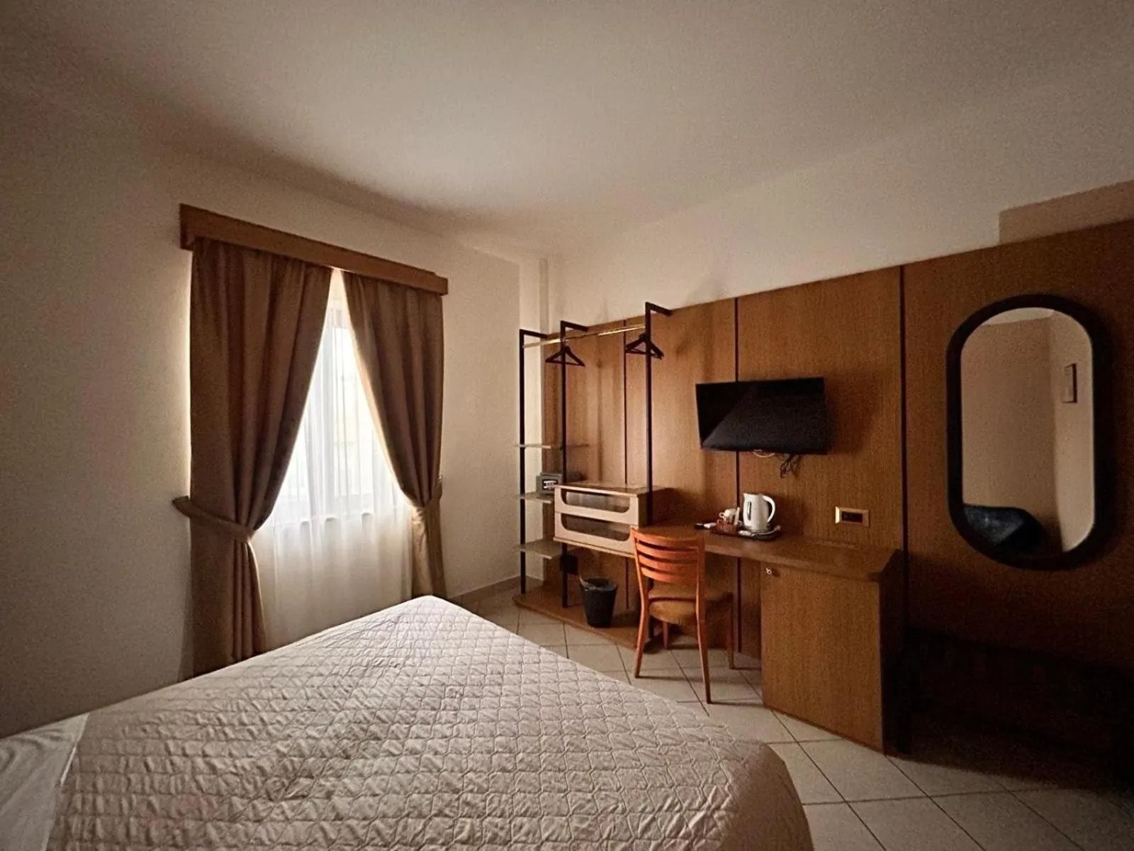 TV and multimedia, Bed in Hotel Al Faro