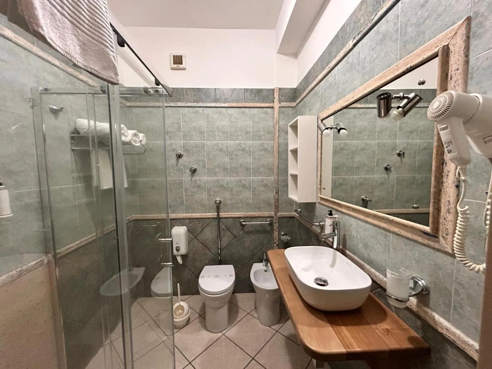 Toilet in Hotel Al Faro