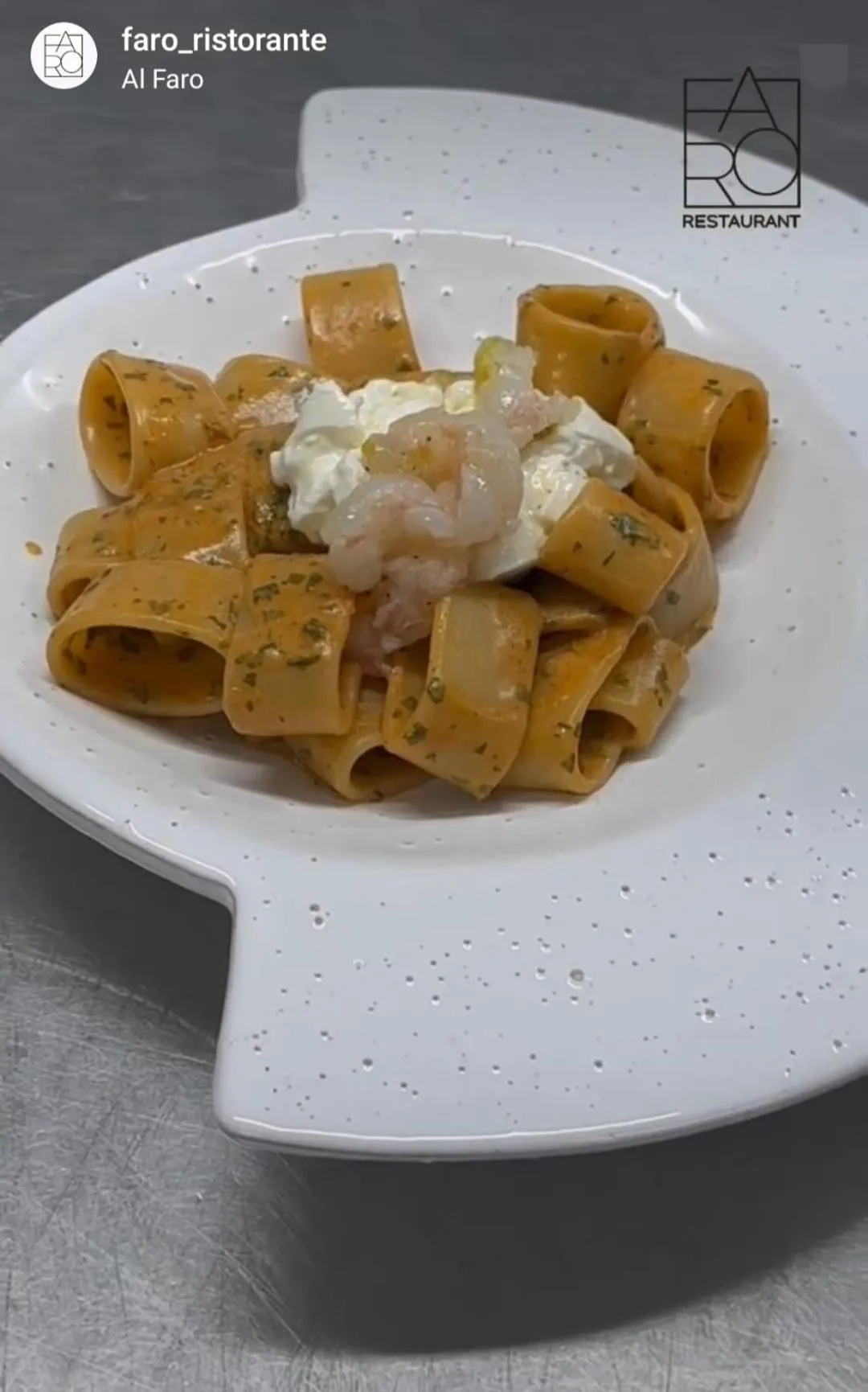 Restaurant/places to eat in Hotel Al Faro