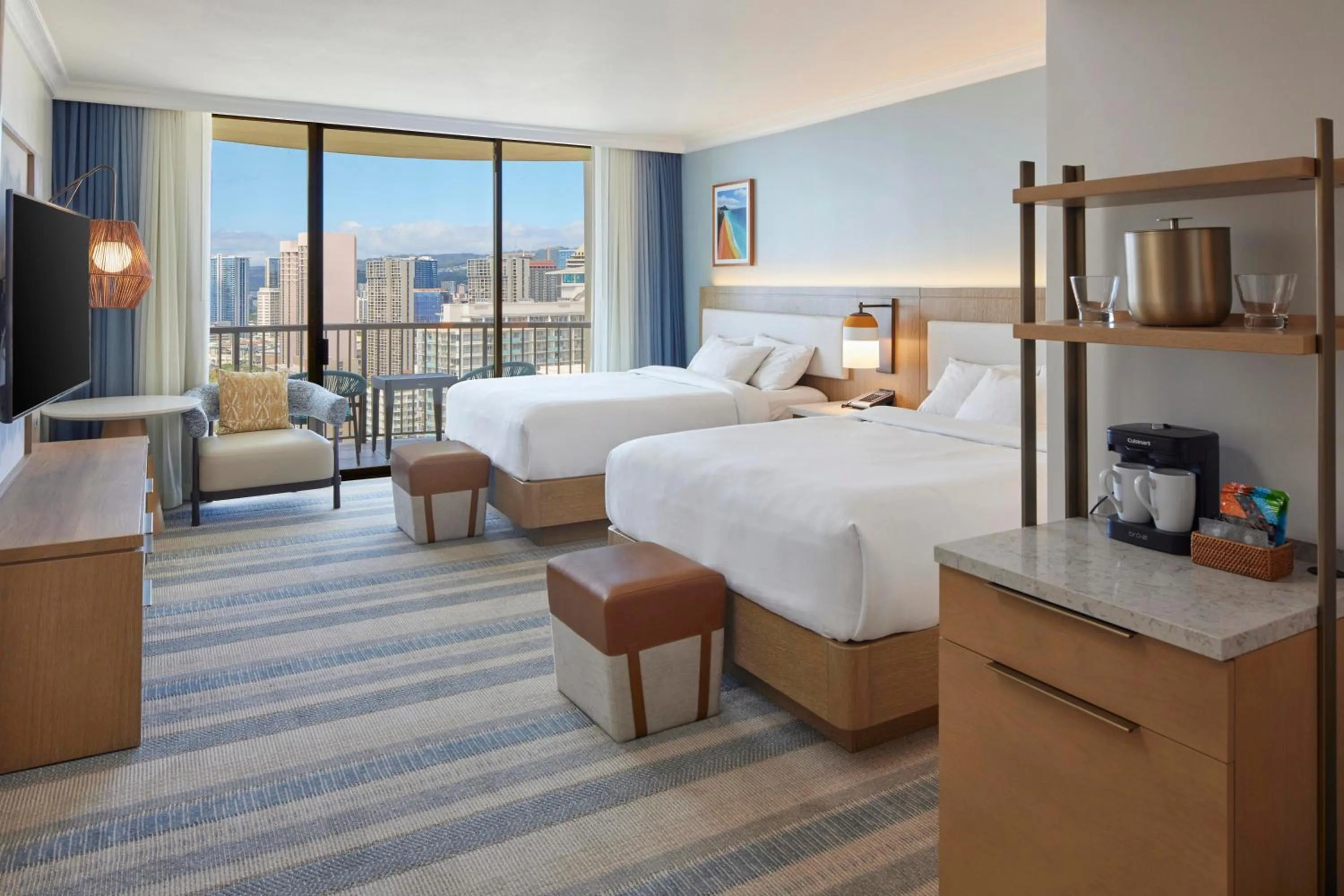 Bed in Hilton Hawaiian Village Waikiki Beach Resort