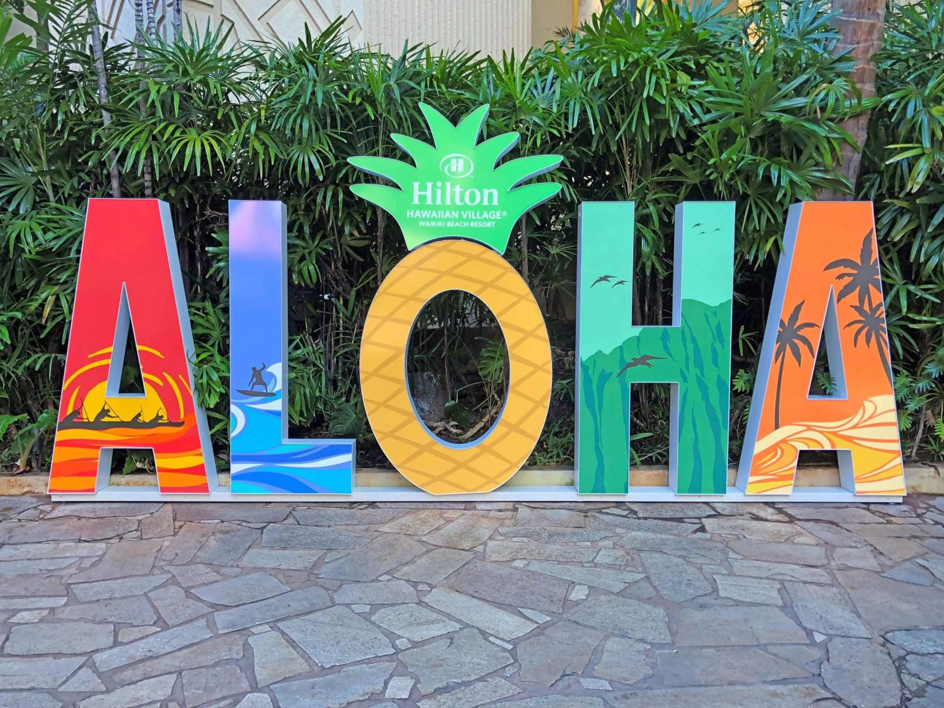 Property building in Hilton Hawaiian Village Waikiki Beach Resort