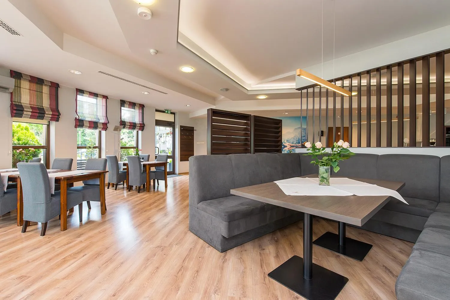 Restaurant/places to eat in Hotel Esperanto