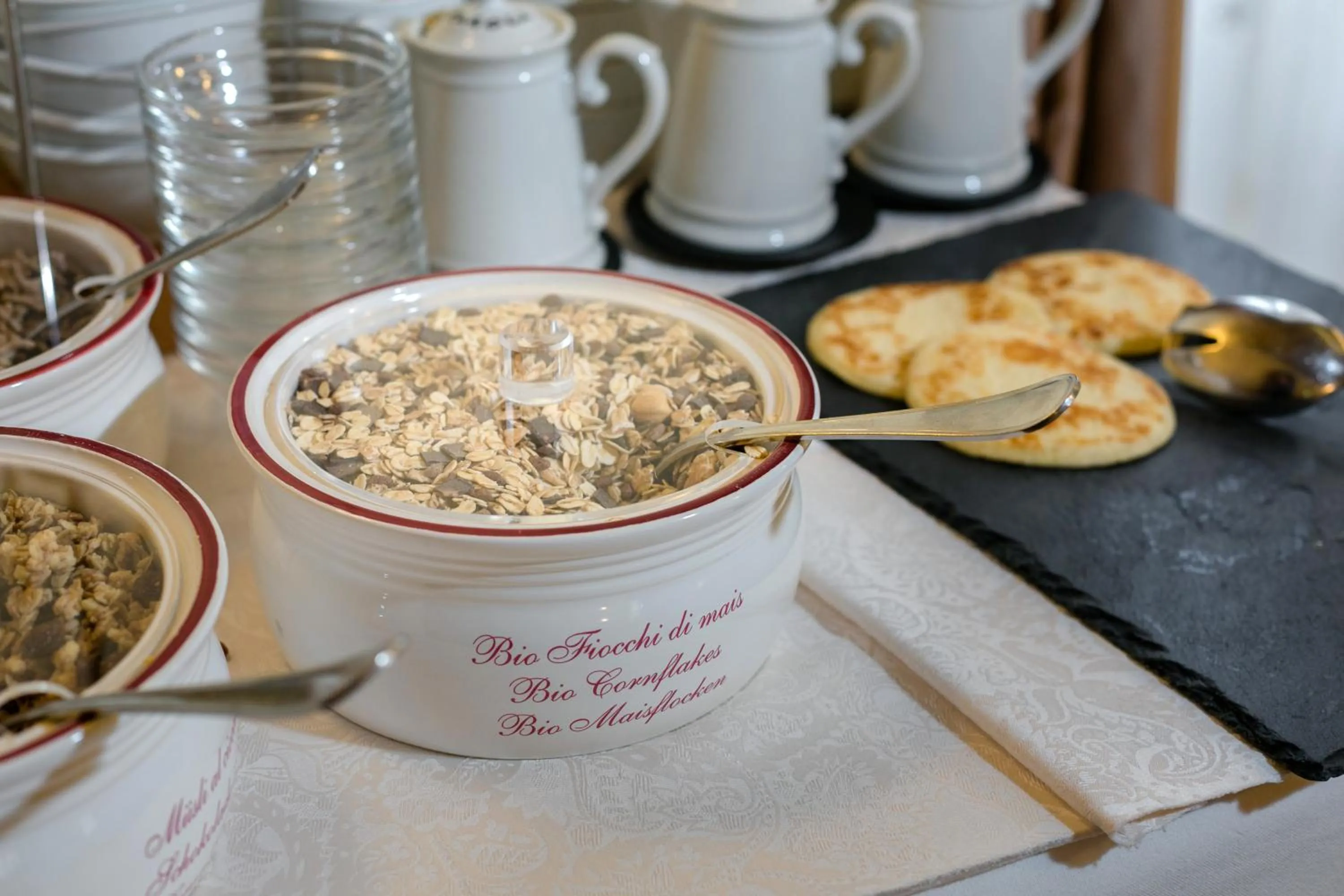 Continental breakfast in Hotel Pace