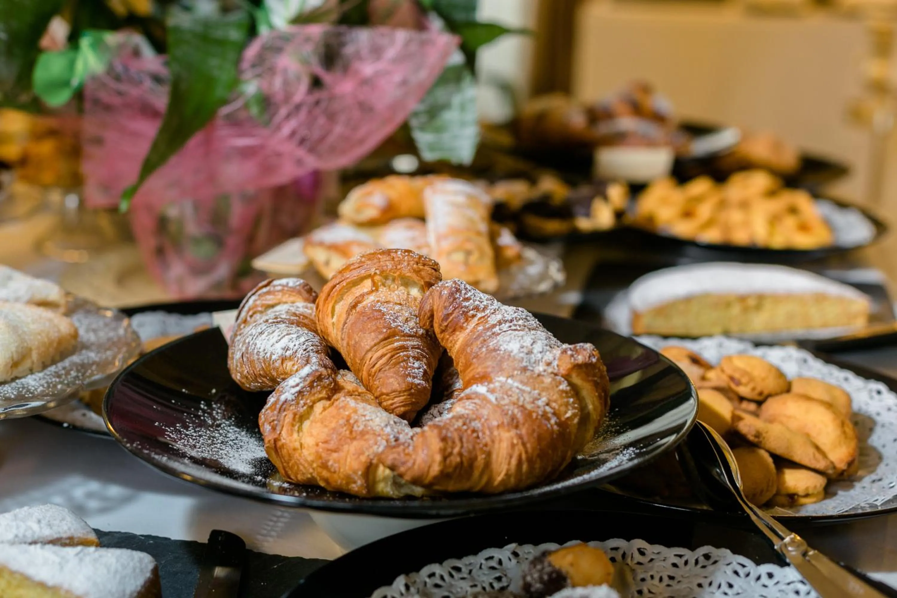 Continental breakfast in Hotel Pace