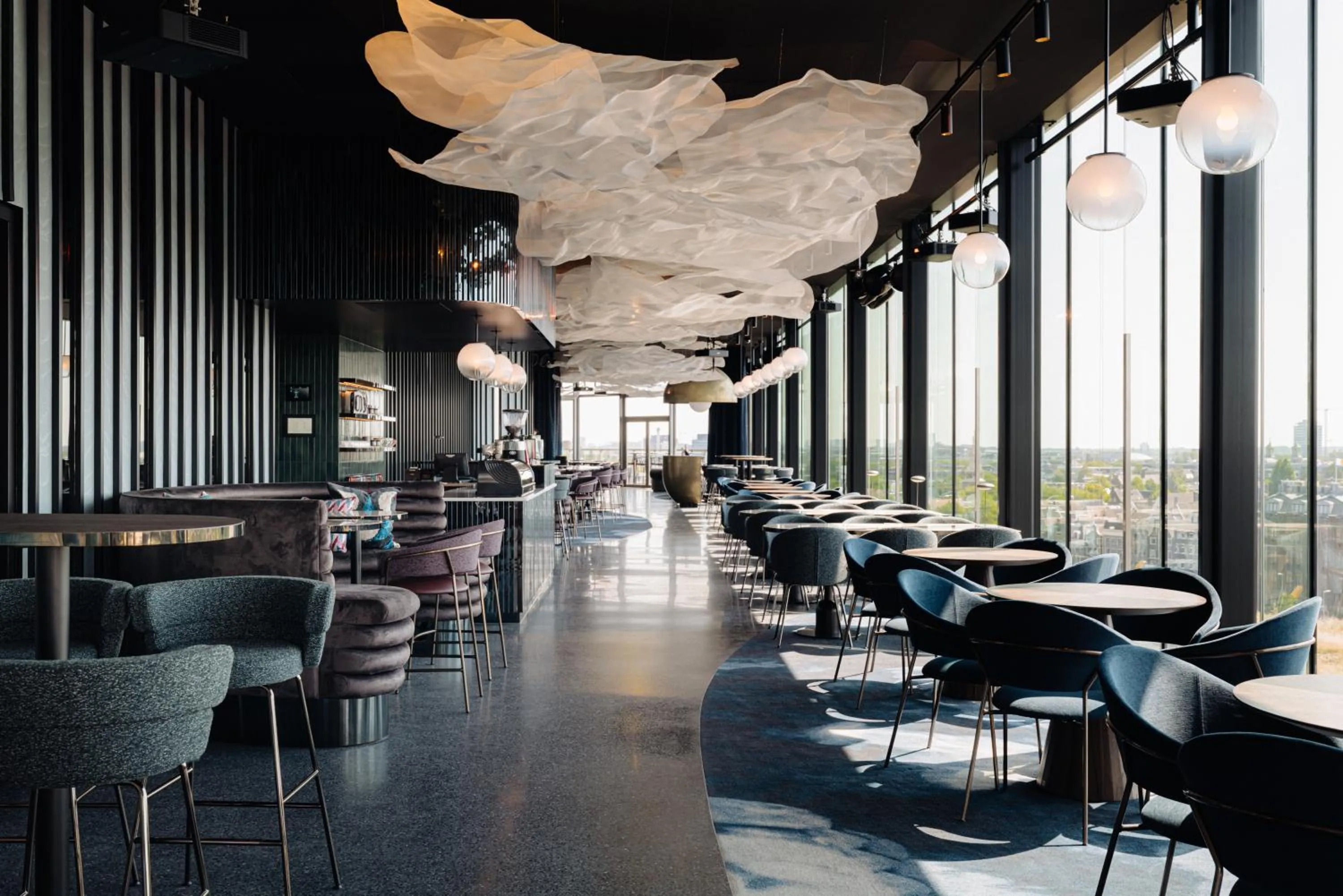 Restaurant/places to eat in DoubleTree by Hilton Amsterdam Centraal Station