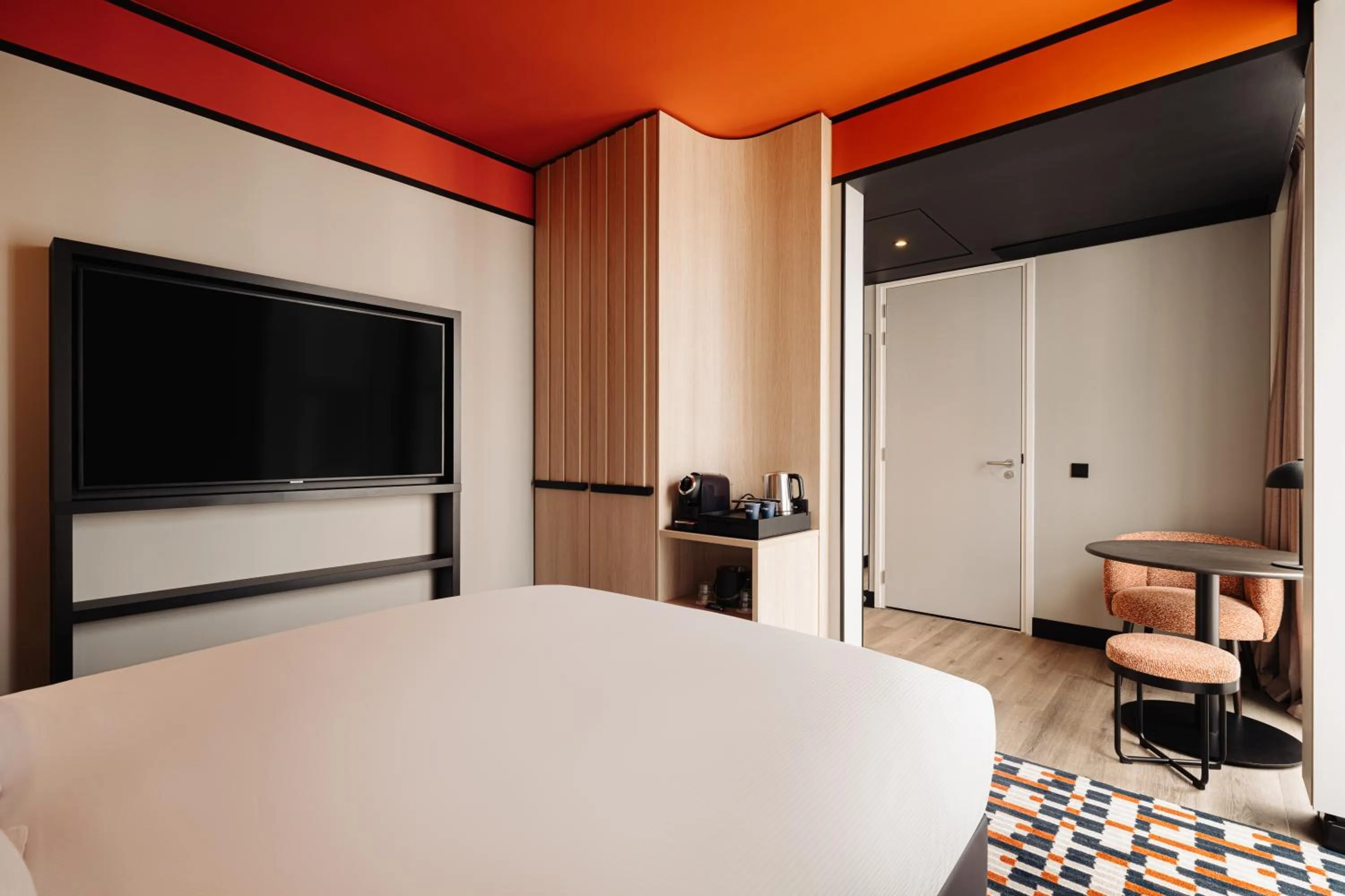Bedroom, Bed in DoubleTree by Hilton Amsterdam Centraal Station